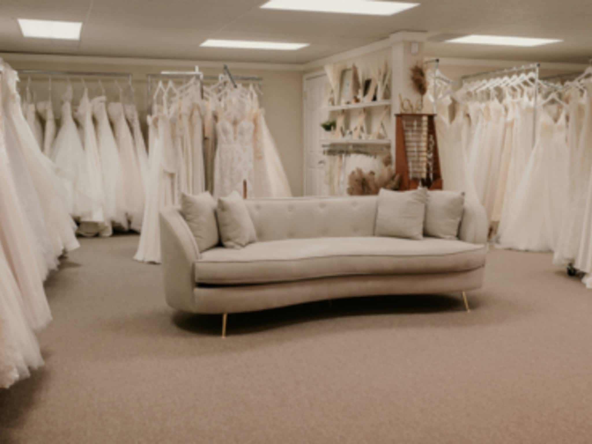 photo Lindgren's Boutique & Bridal Salon