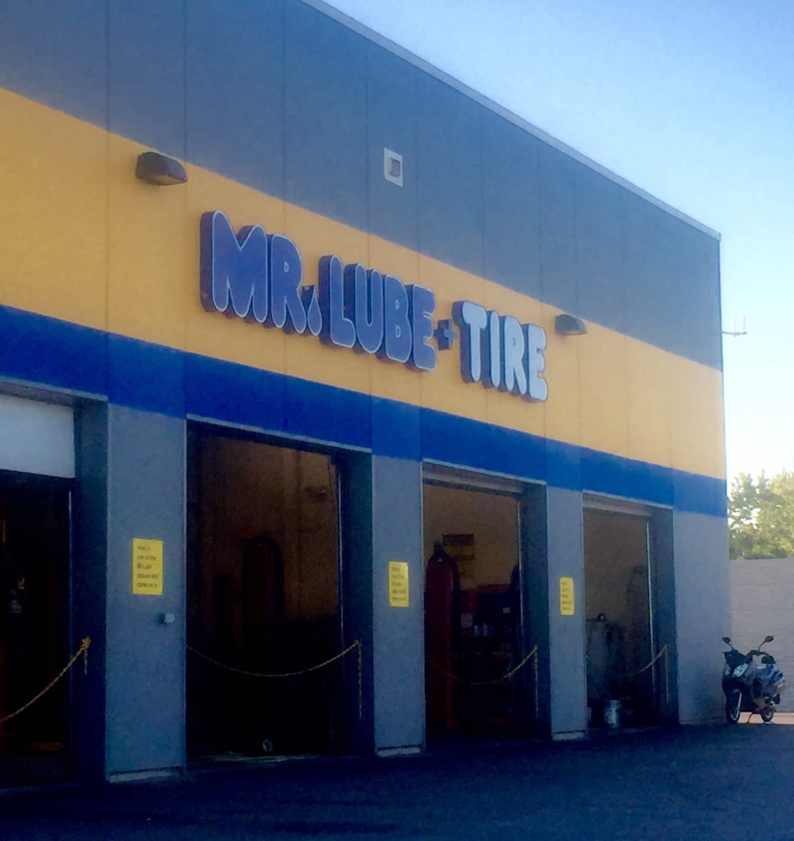 Mr. Lube in Walmart Opening Hours 680 Laval Dr, Oshawa, ON