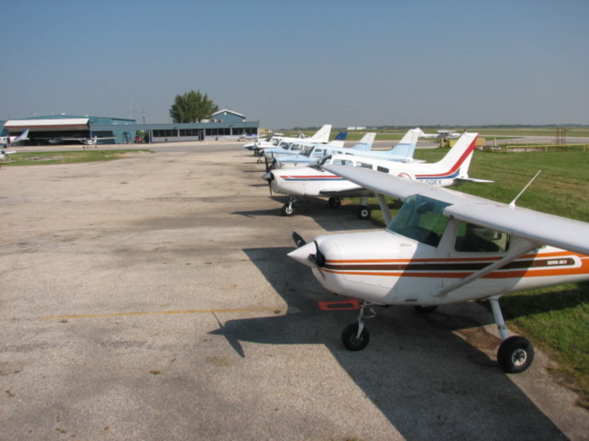 photo Winnipeg Aviation 2003