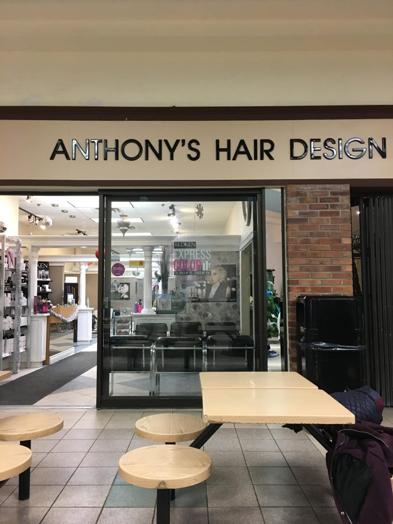 Anthony's Hair Design & Via Bella Spa 670 King William St