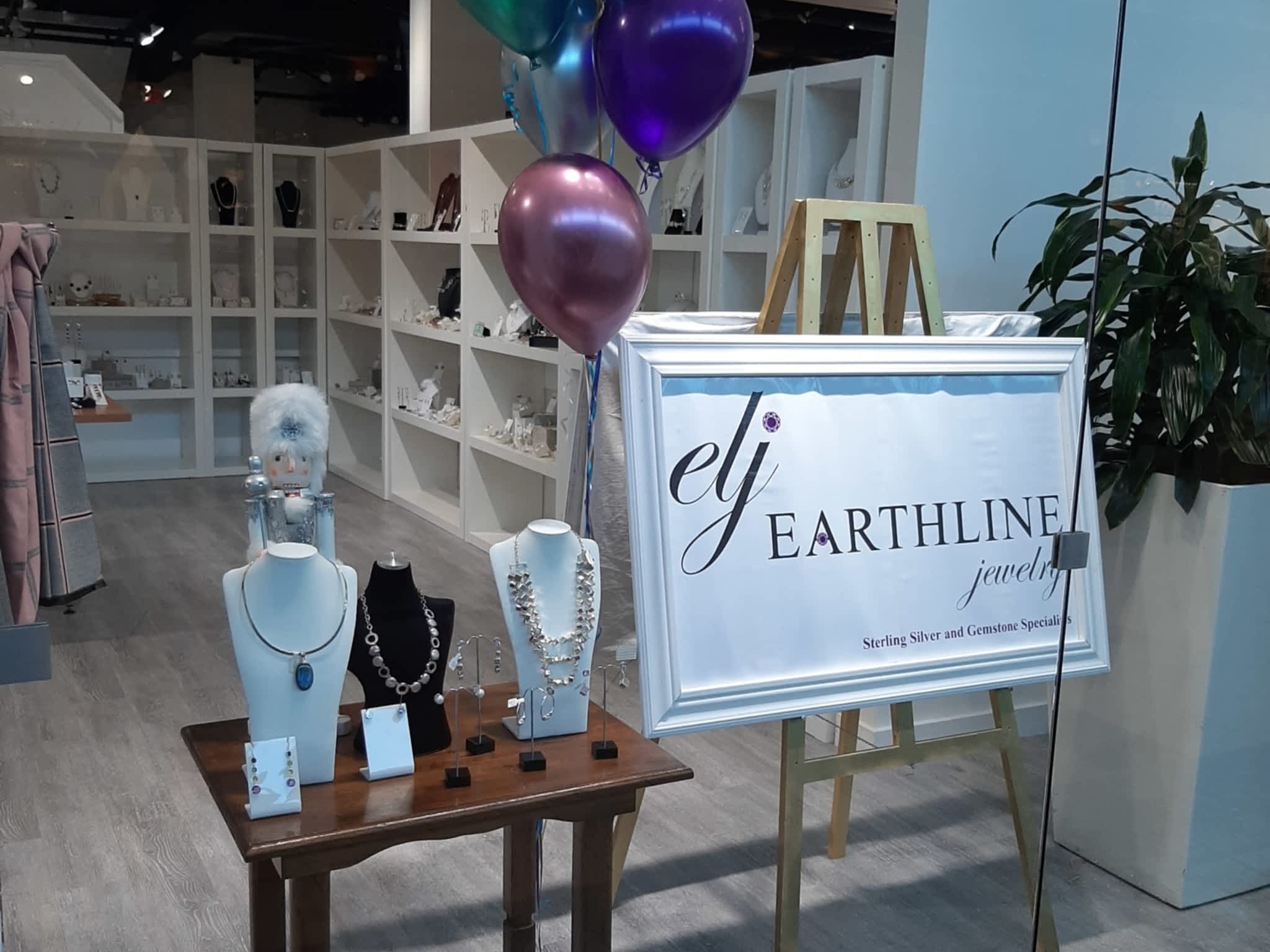 photo Earthline Jewelry