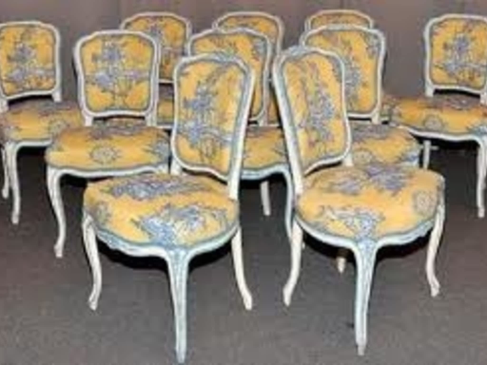 photo Antique & Modern Custom Upholstery & Refinishing