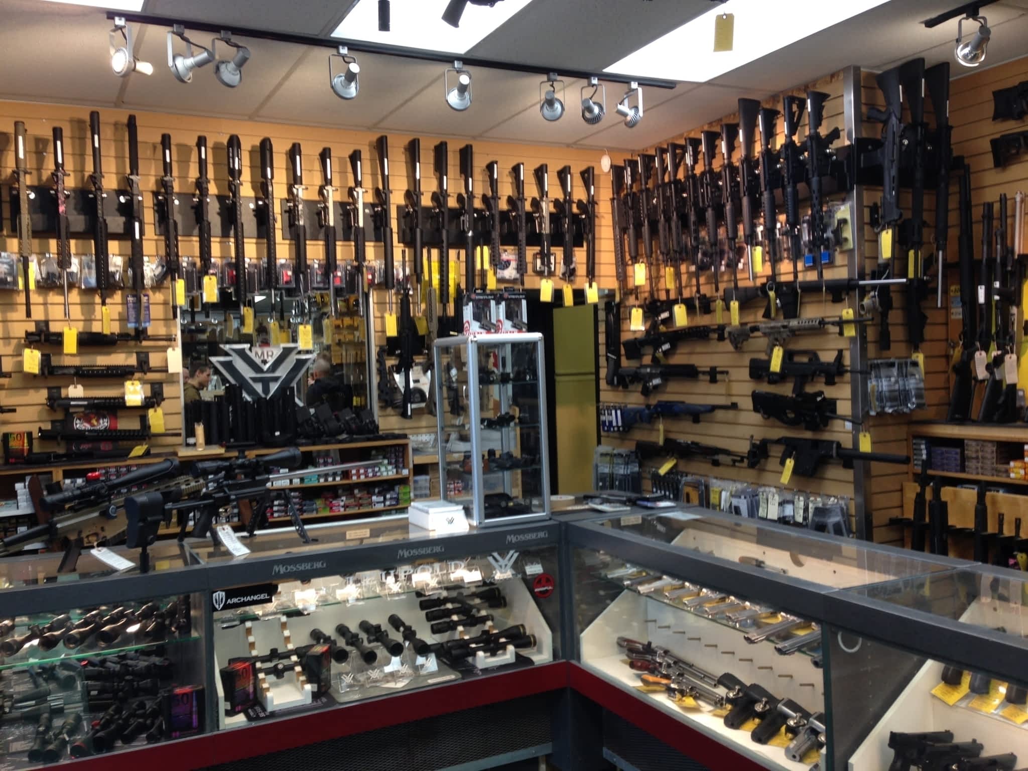 photo Phoenix Indoor Range & Gun Shop Ltd