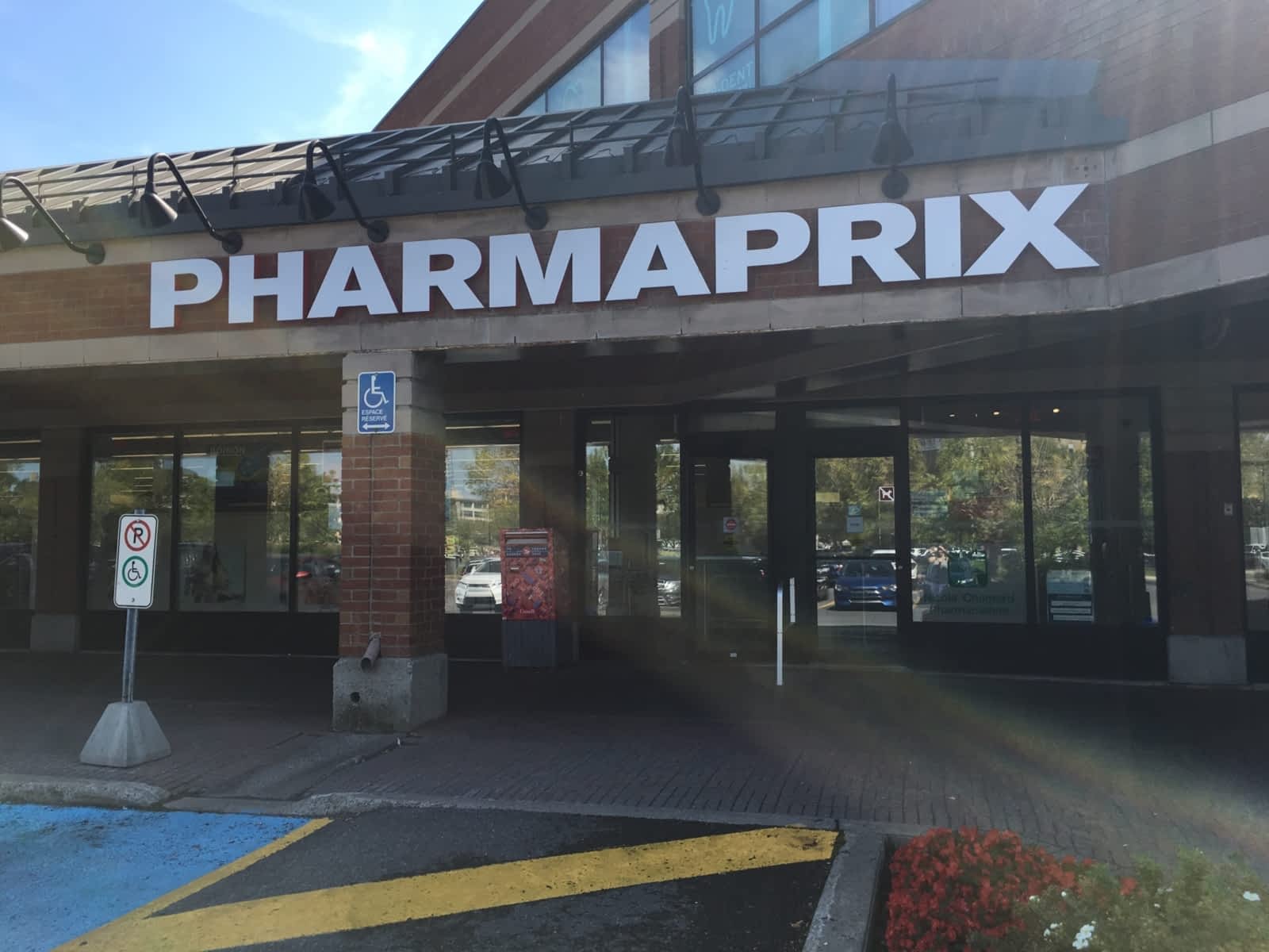 Pharmaprix Horaire d'ouverture 738, Place du Commerce, Montréal, QC