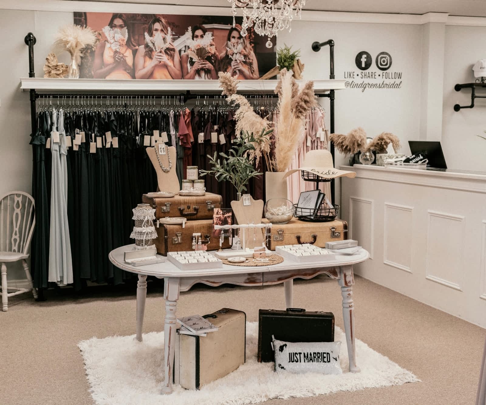 lindgren's bridal & boutique