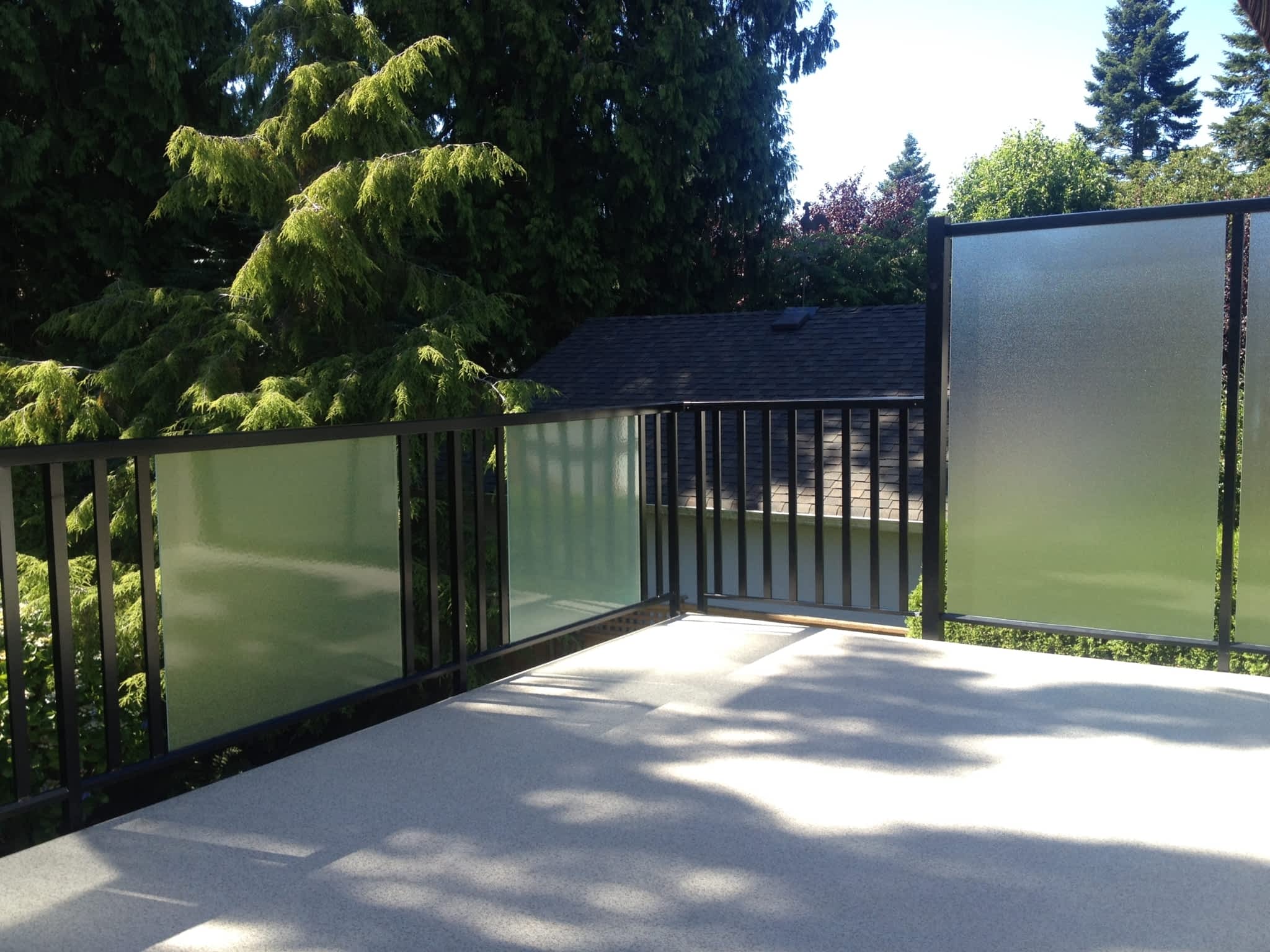 photo Eagle Vinyl Decking