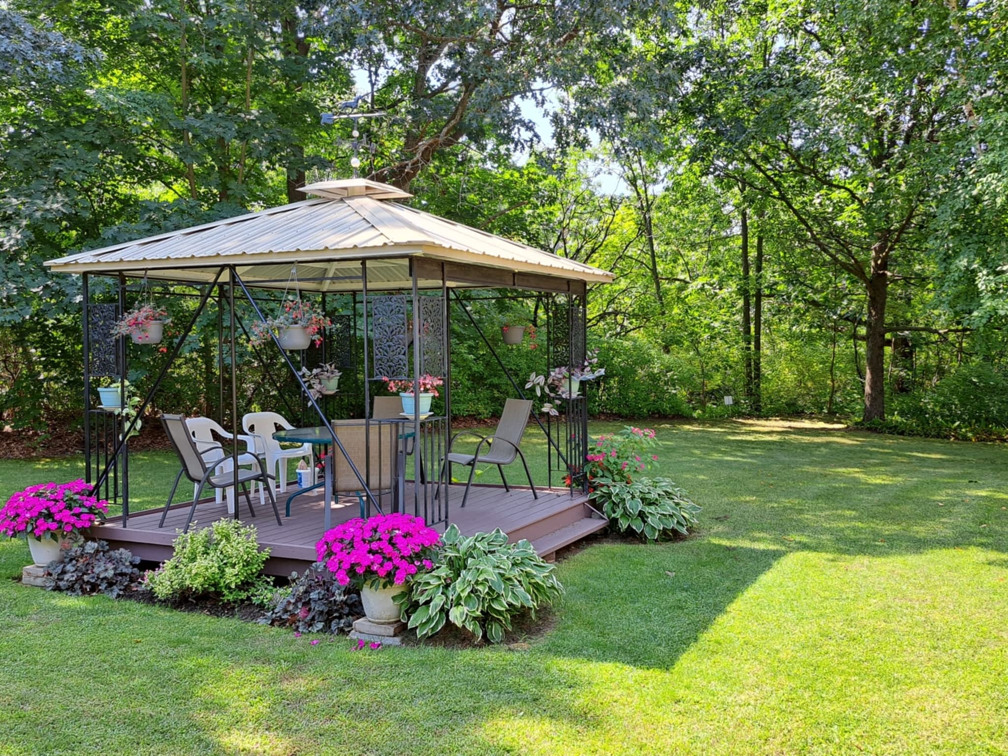 photo Niagara Retirement and Boarding