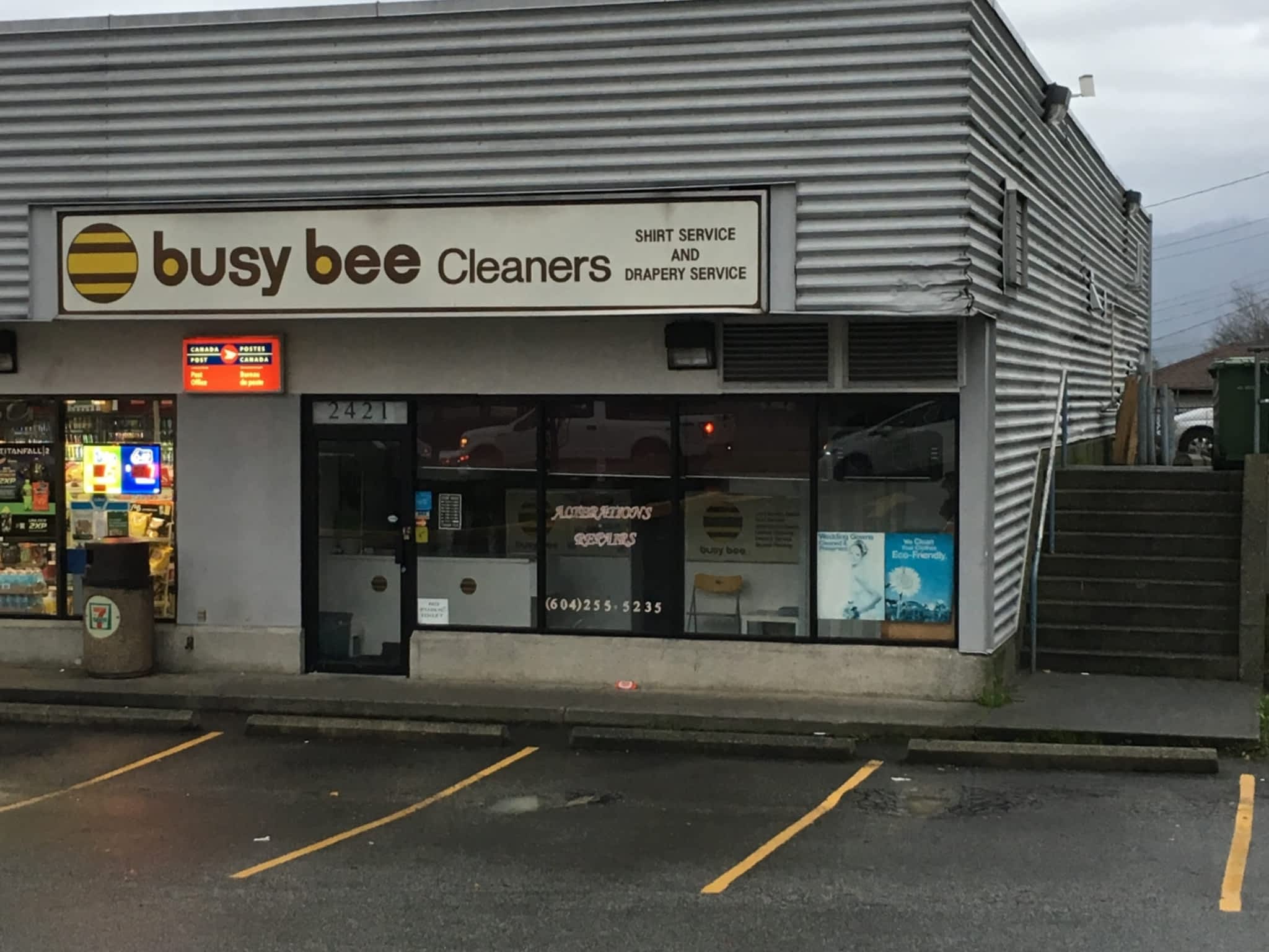 photo Busy Bee Cleaners