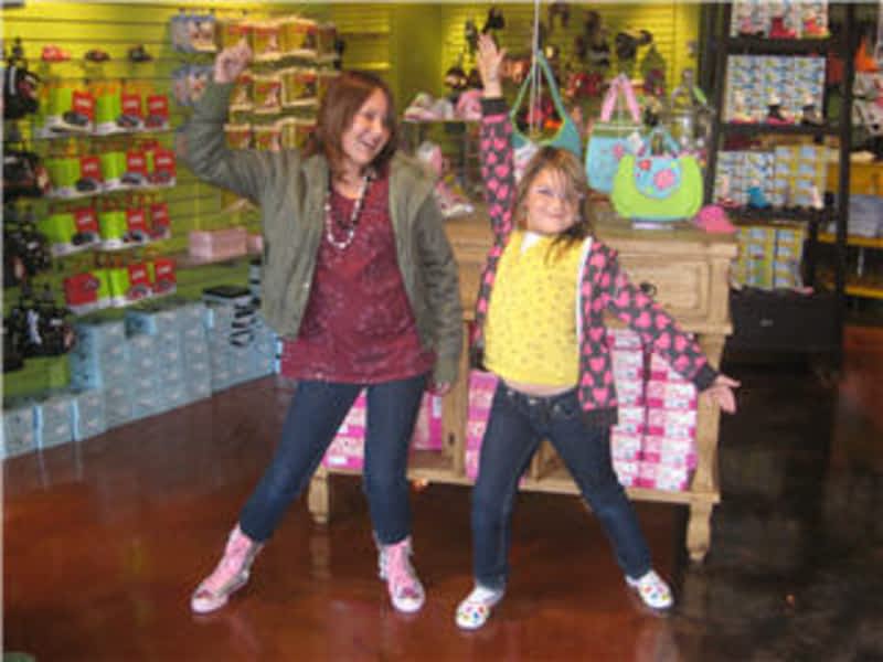 Head Shoulders Knees & Toes Ltd Edmonton, AB 12418 102 Ave NW