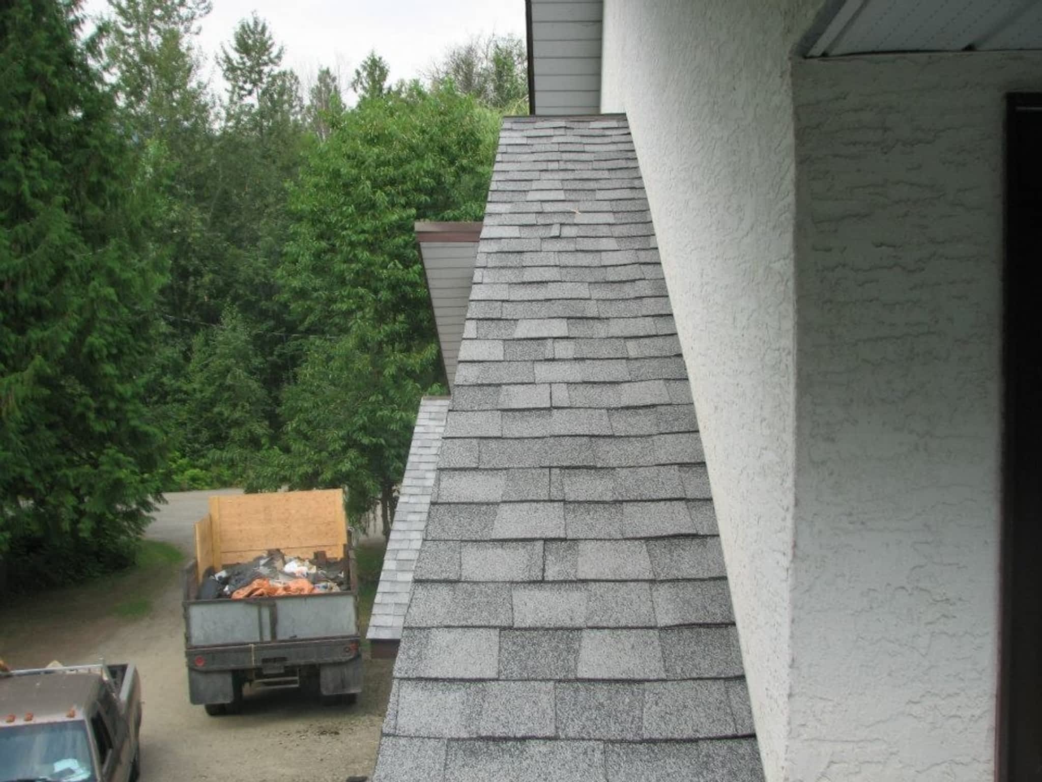 photo RubiX Roofing & Contracting