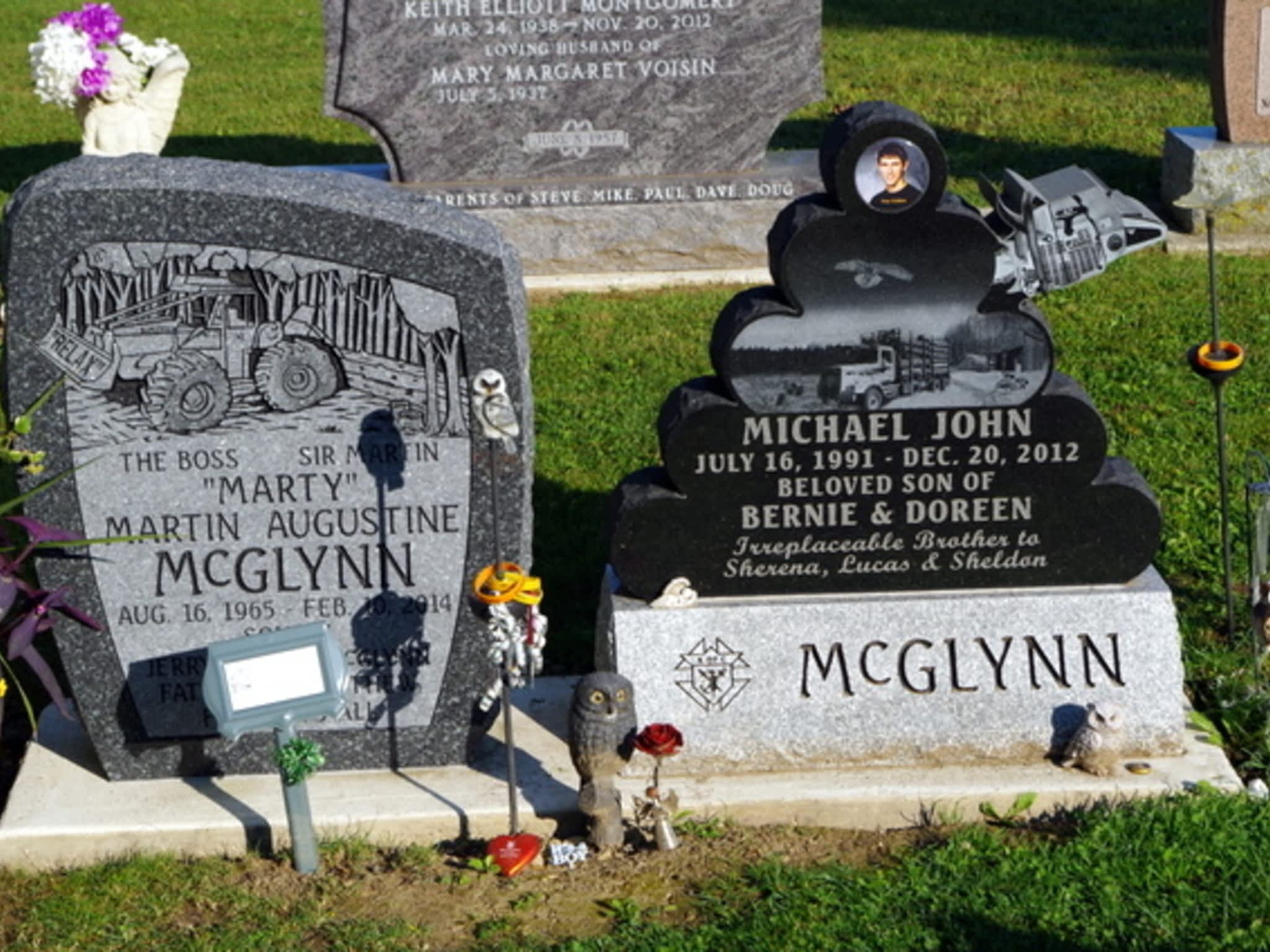 photo Wingham Memorials