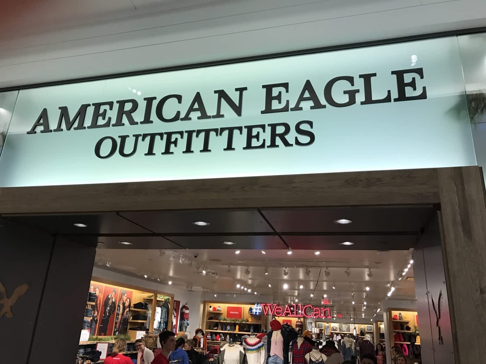 where is american eagle store