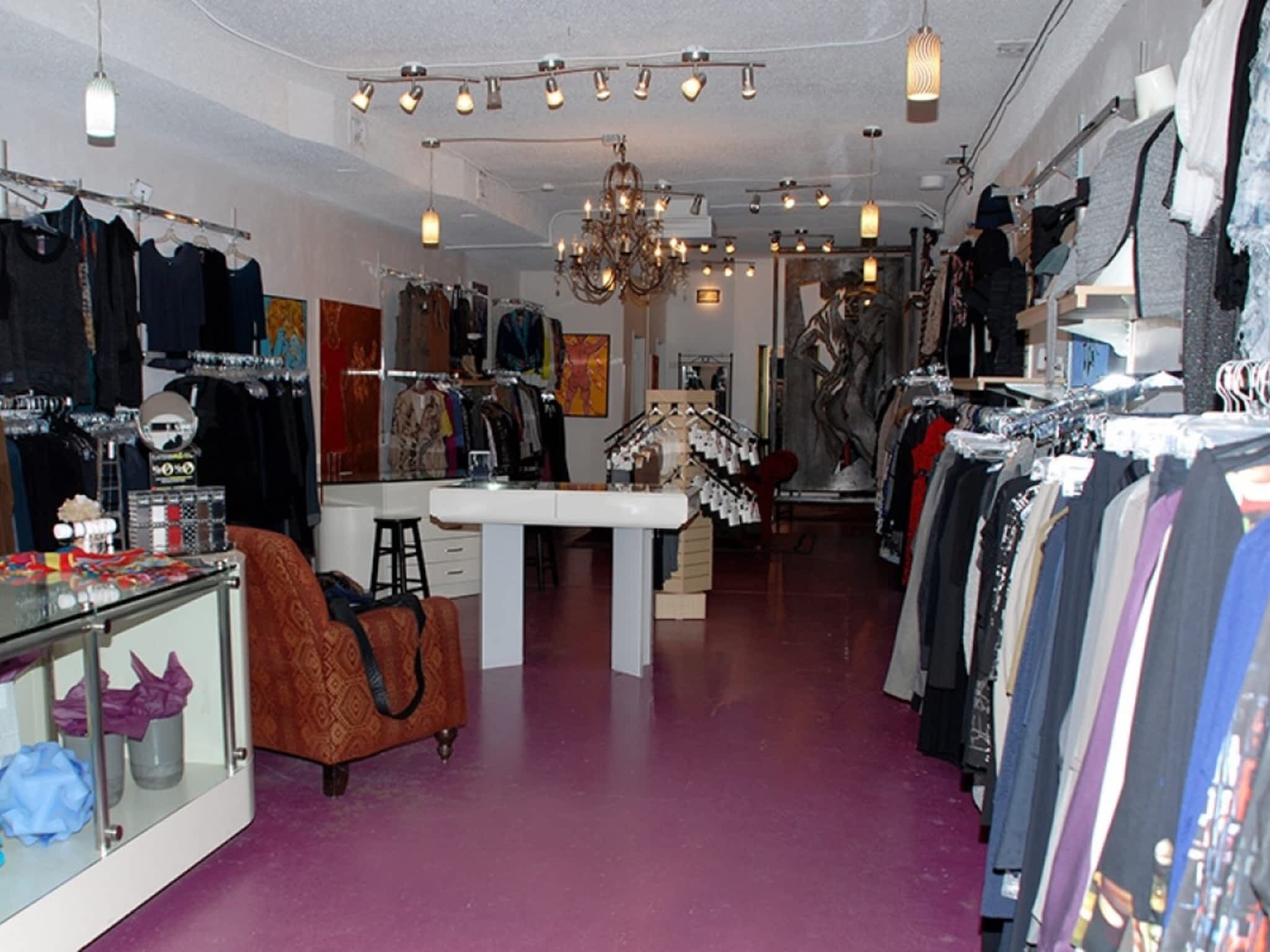 photo March First Footwear