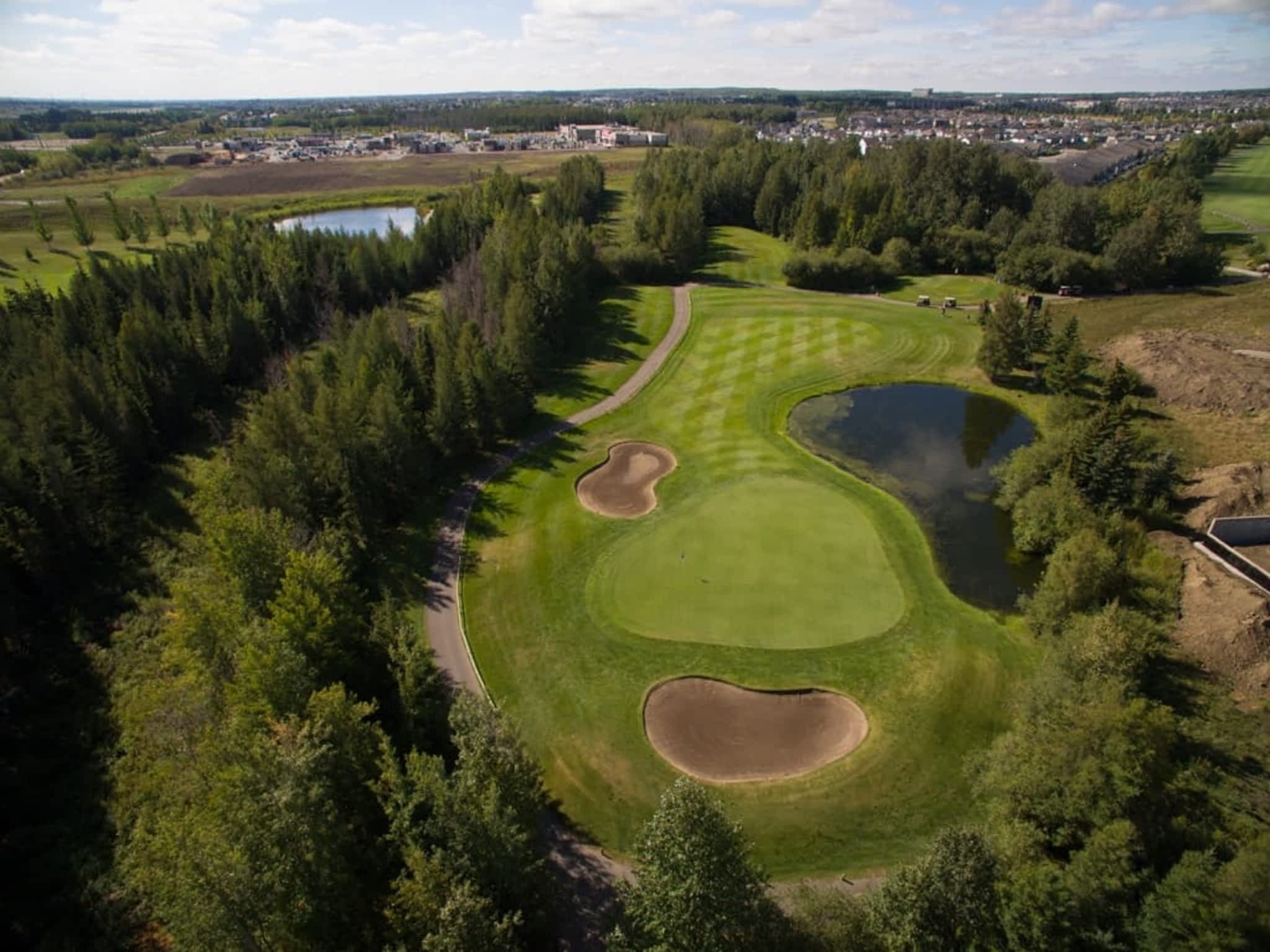 photo Lewis Estates Golf Course