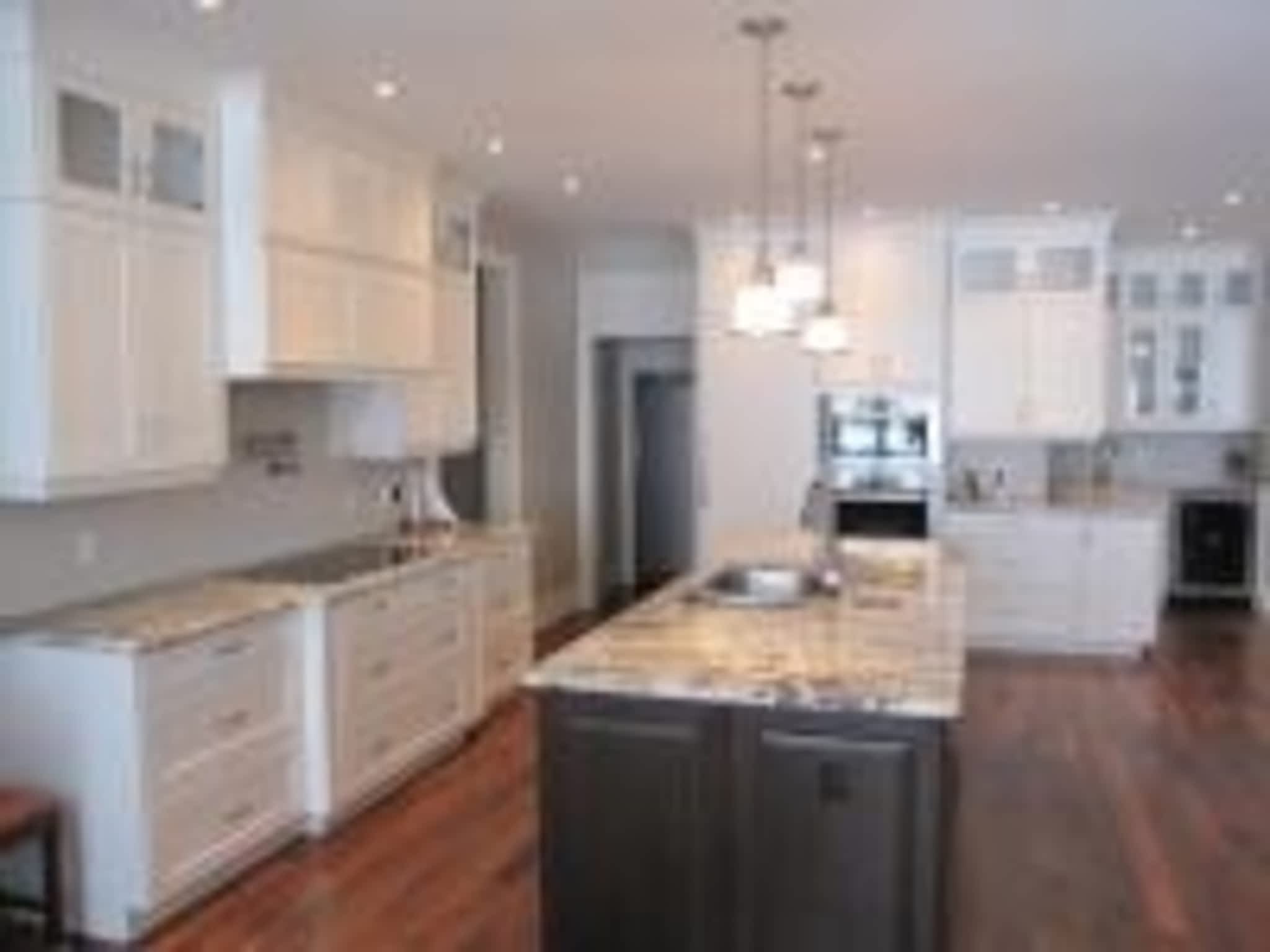 photo Custom Kitchens