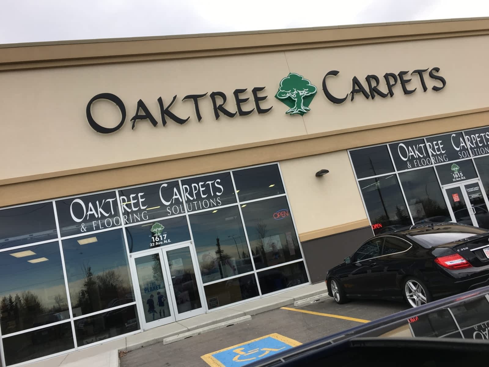 Oaktree Carpets & Flooring - Opening Hours - 1615 32 Ave Ne, Calgary, AB