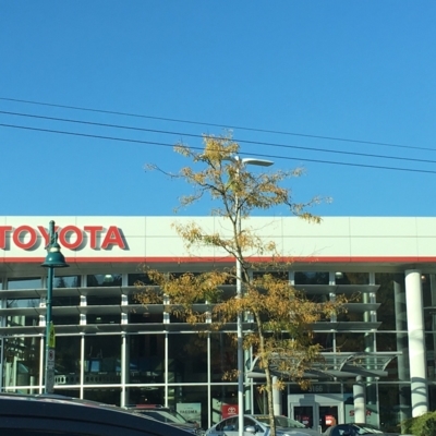 OpenRoad Toyota - Concessionnaires d'autos neuves