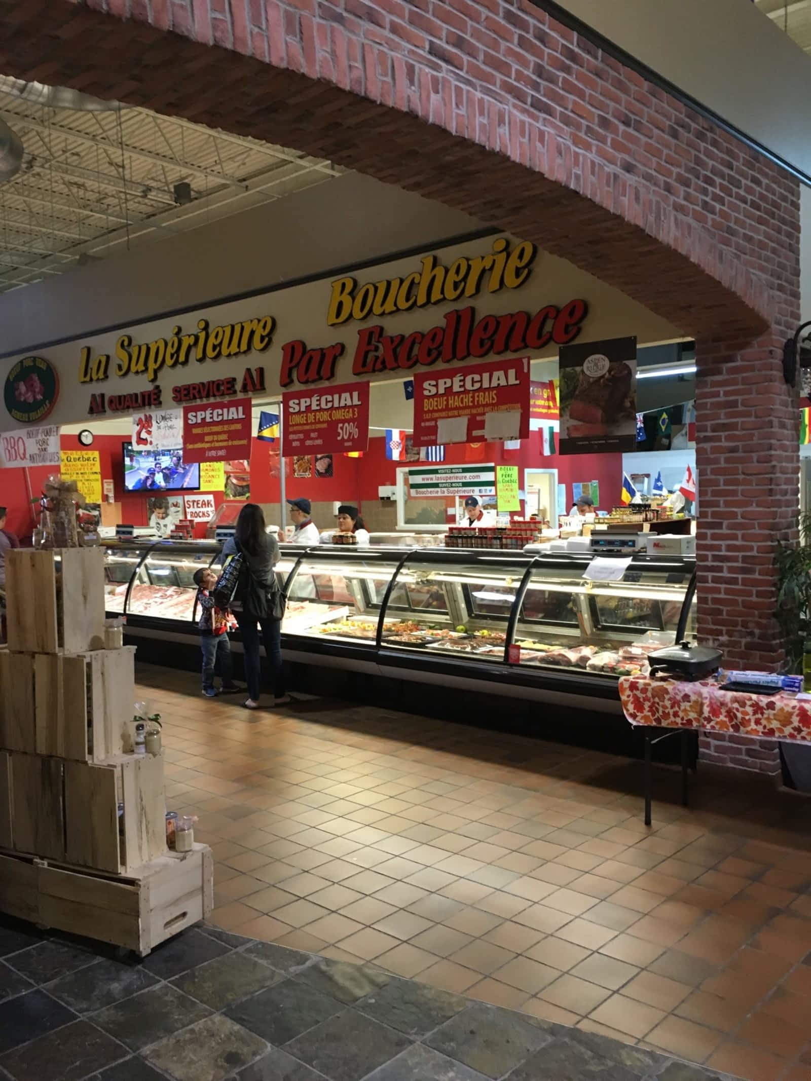 Boucherie La Supérieure Opening Hours 2888, av du Cosmodôme, Laval, QC