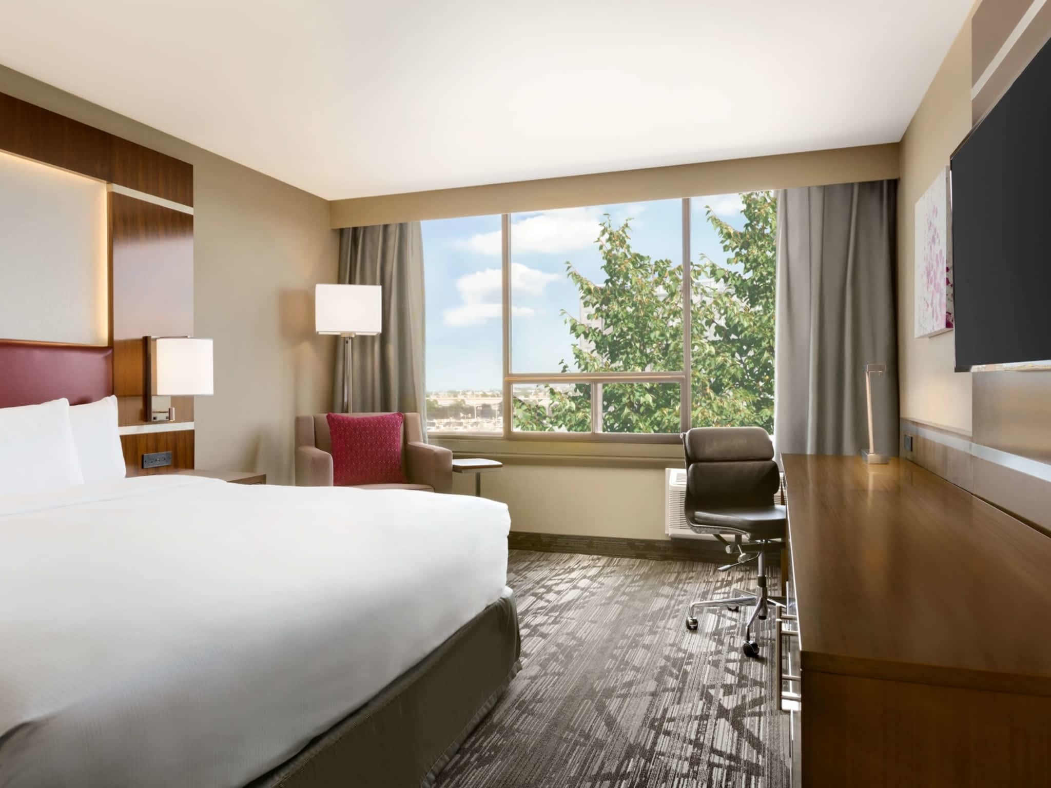 photo DoubleTree by Hilton Toronto Airport West