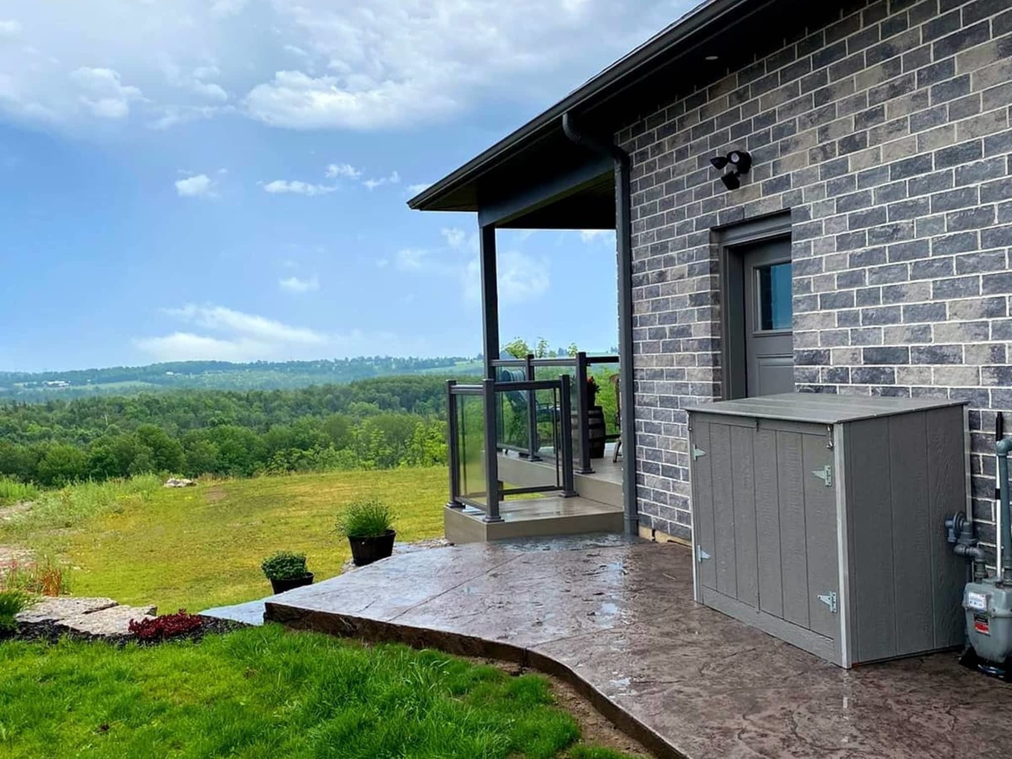 photo Van de Bor Paving Ltd