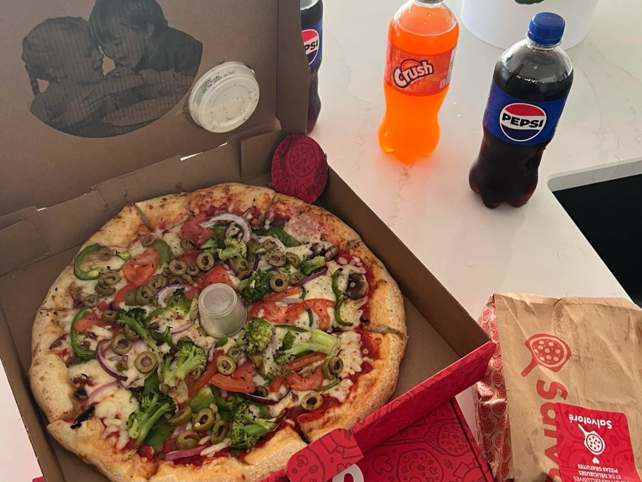 photo Pizza Salvatoré