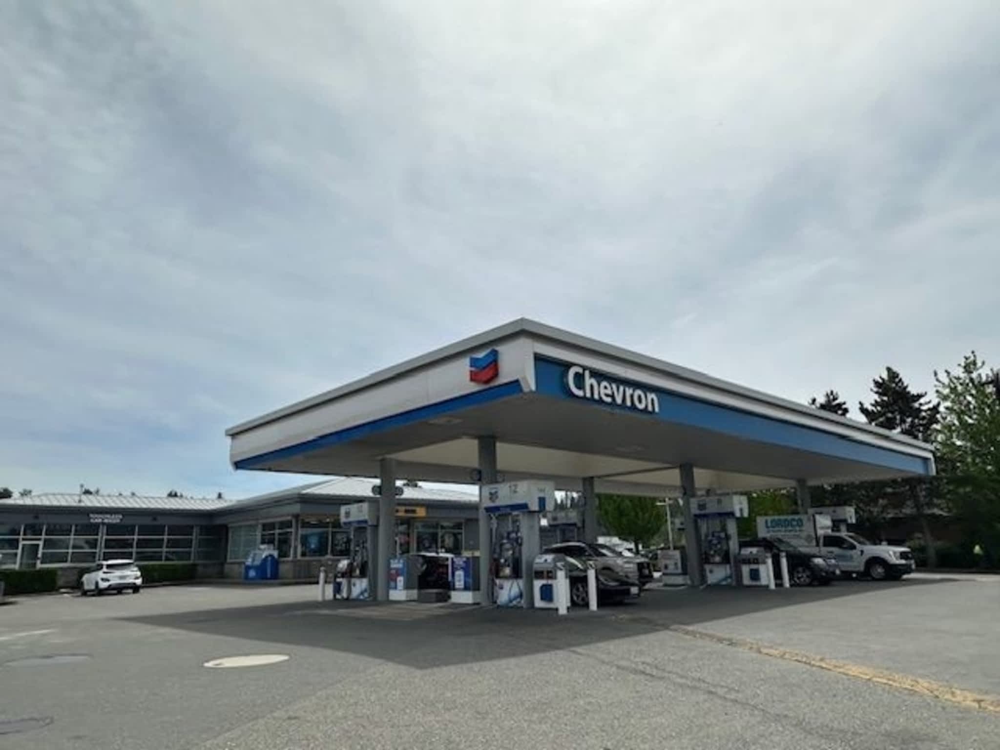 photo Chevron - Gas Station