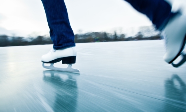 Places to go outdoor skating in Vancouver