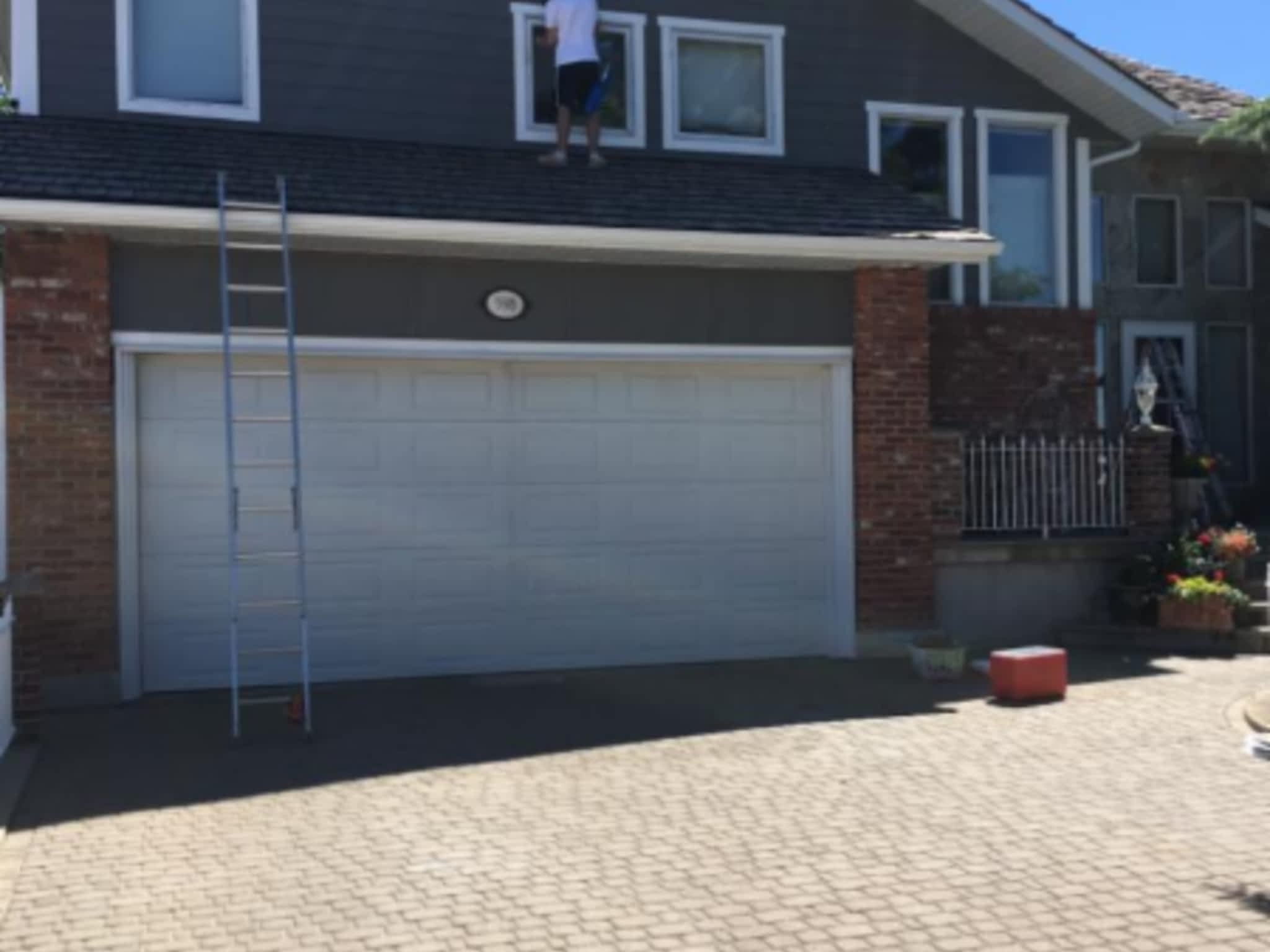 photo Krystal Klear Window Cleaning