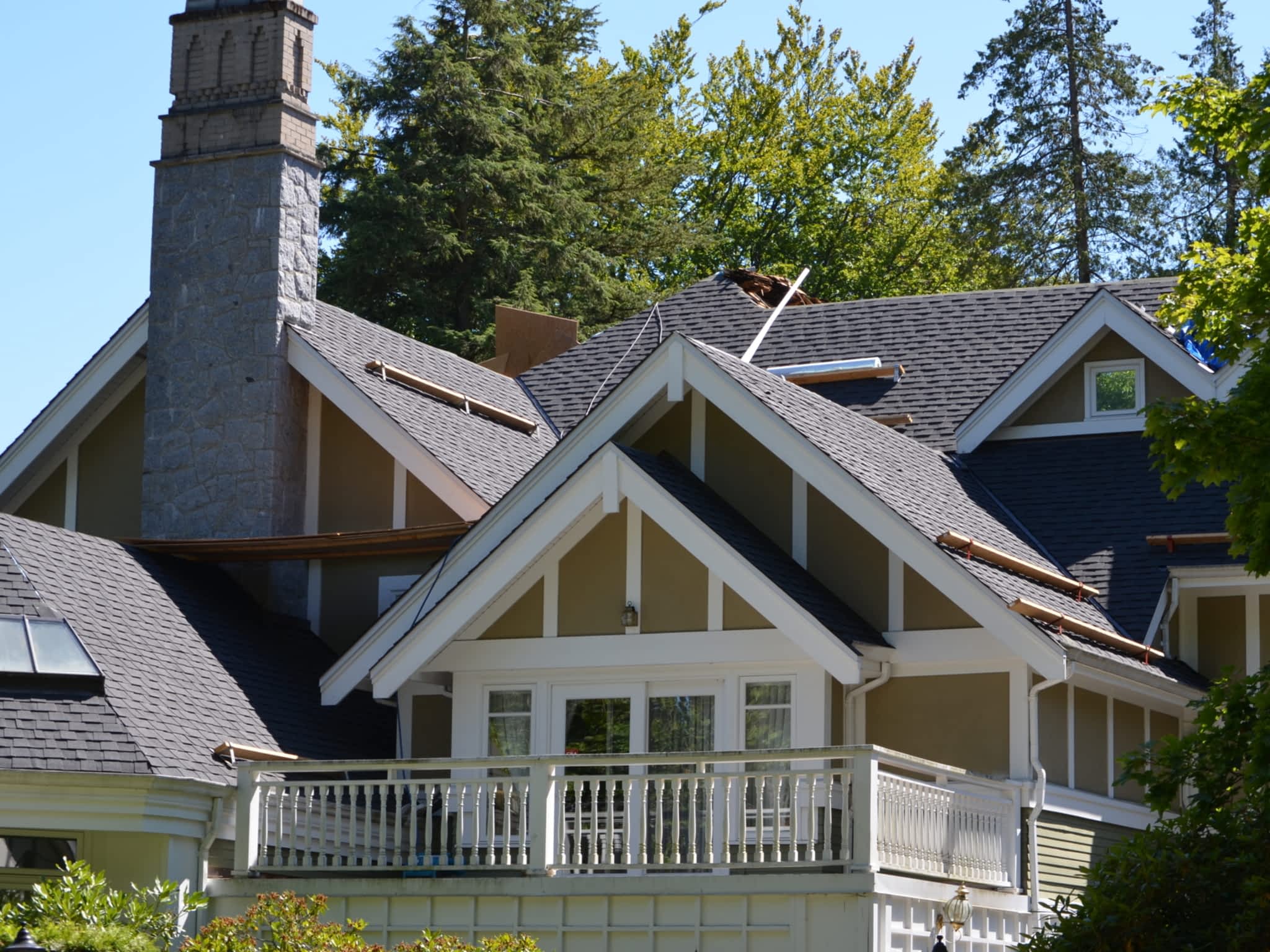 photo Absolute Roof Solutions