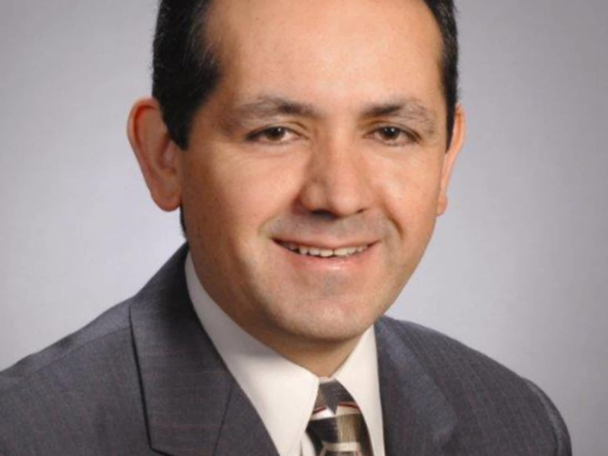 photo Oscar Enriquez Financial Advisor