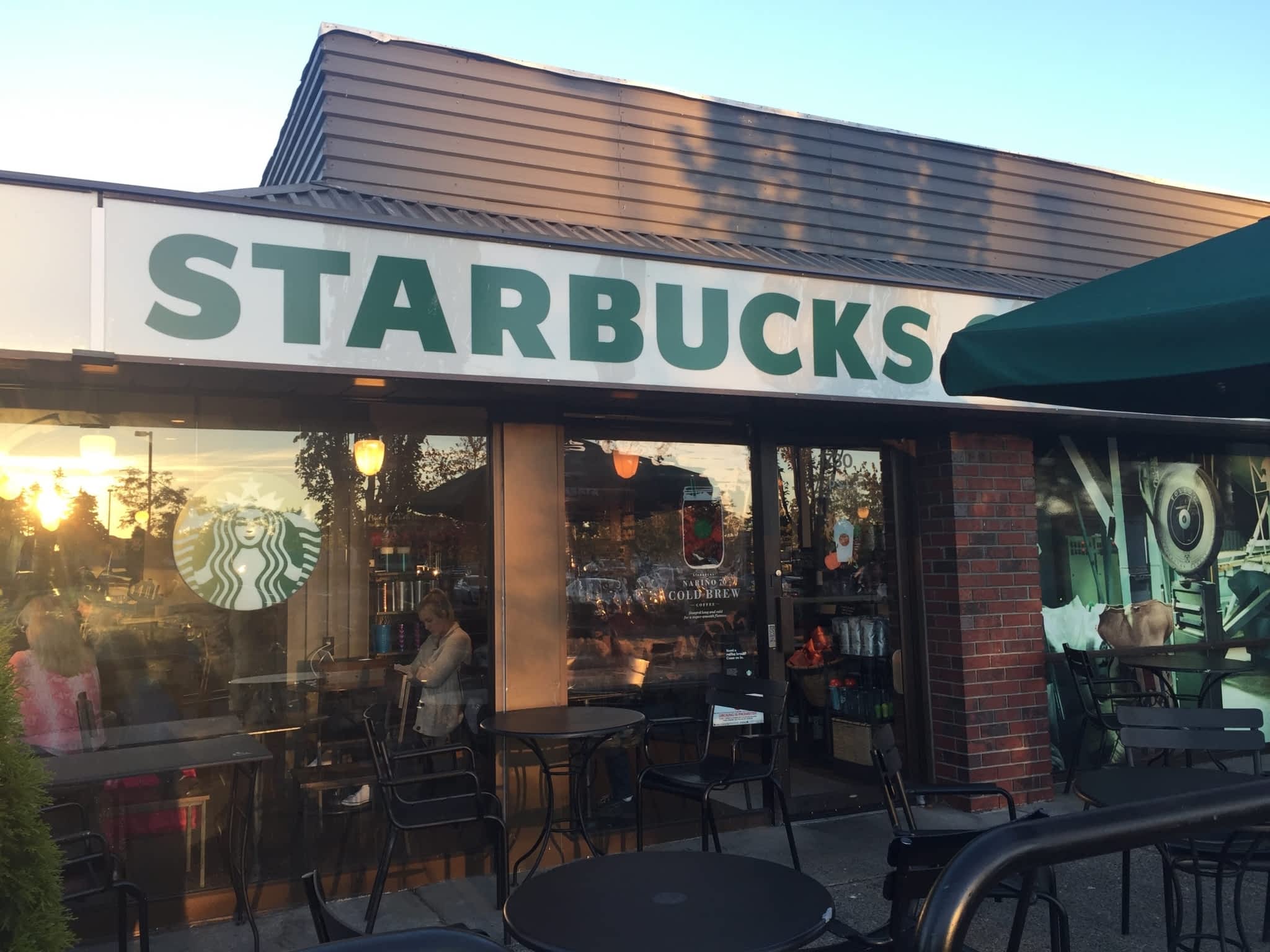 Starbucks Vancouver, BC 200128 6th Avenue W Canpages