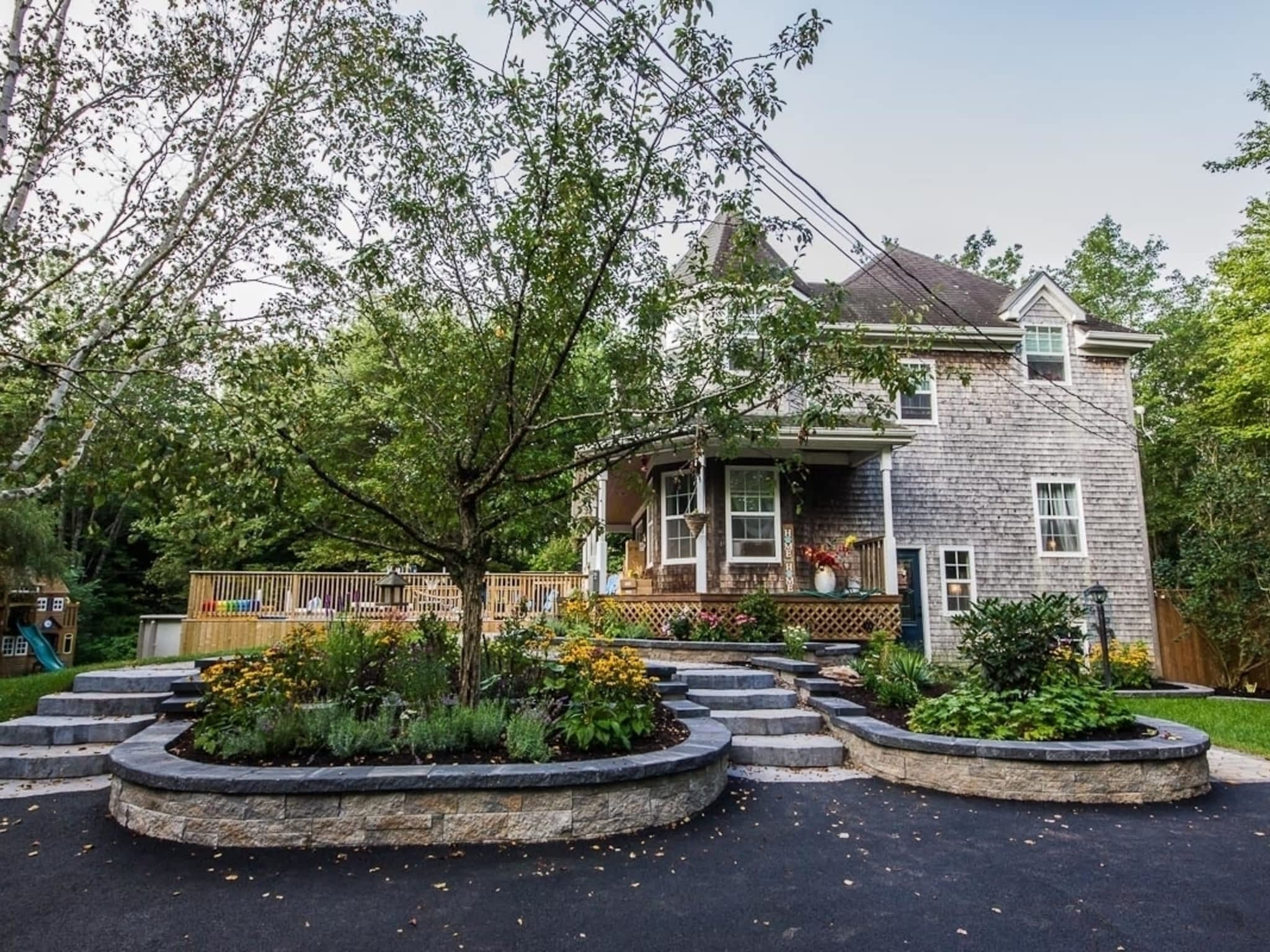 Land's Best Friend Landscaping McCallum Settlement, NS 166 Cross Rd