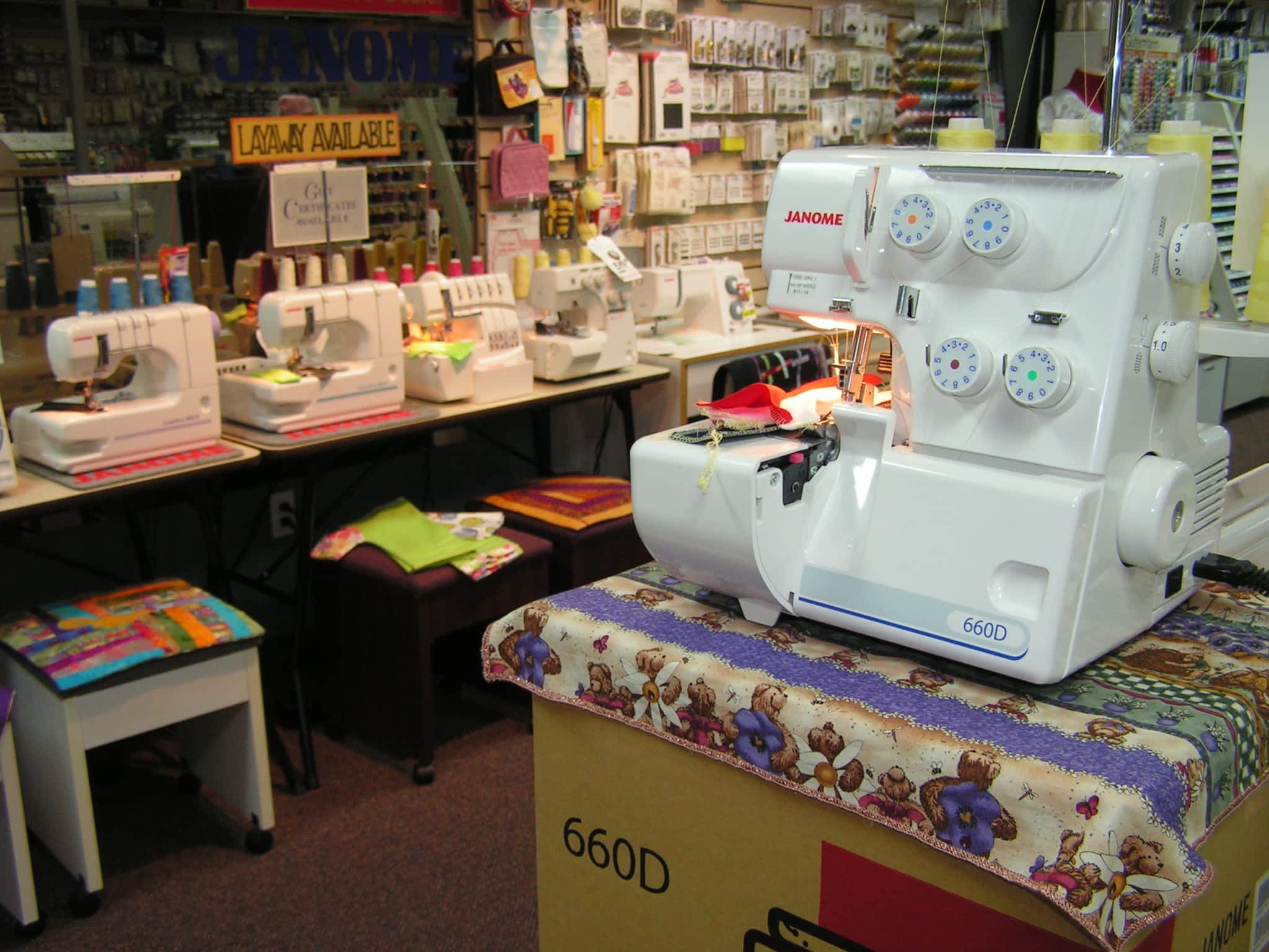 photo K-W Sewing Machines