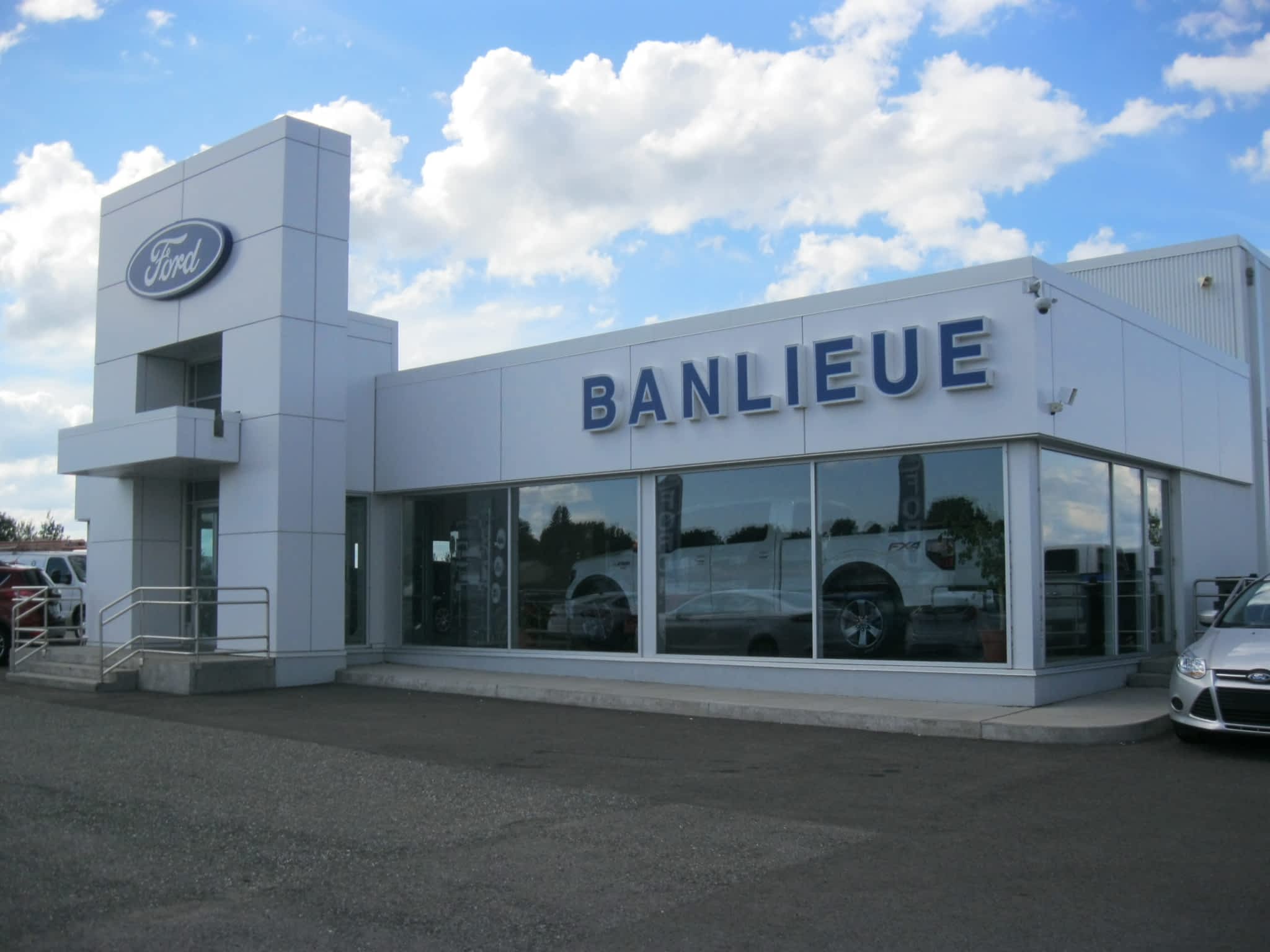 photo Banlieue Ford Inc