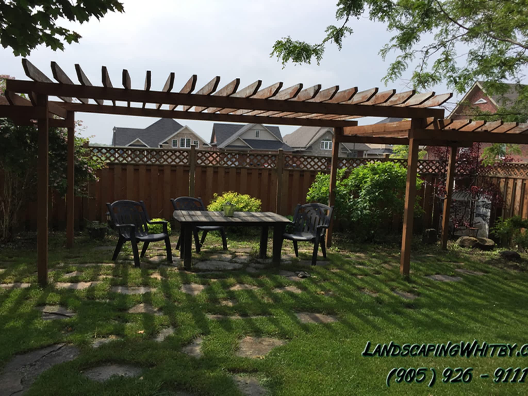 photo Whitby Landscaping & Gardening