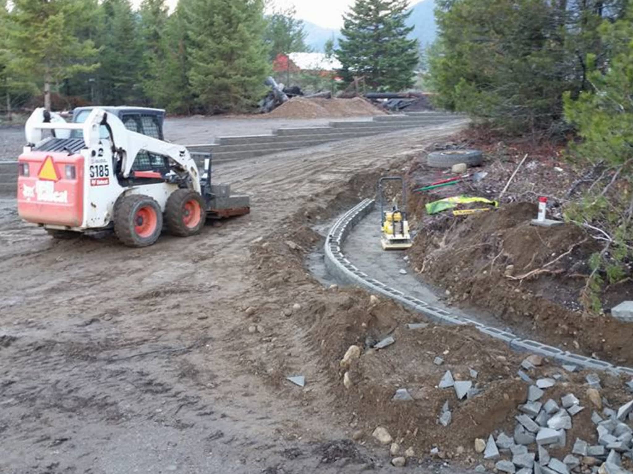 photo Backyard Bobcat Service