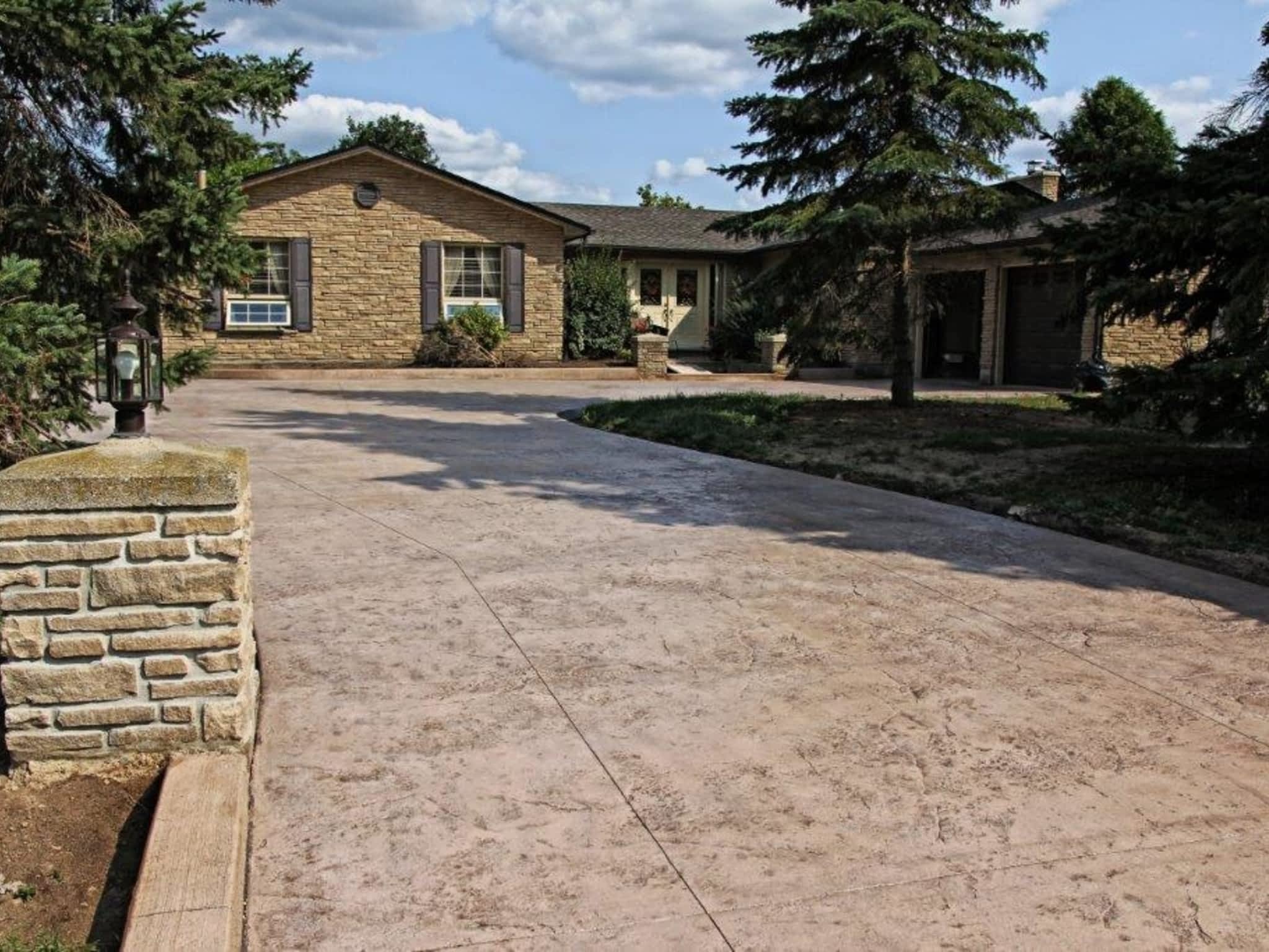 photo CFJ Paving Ltd