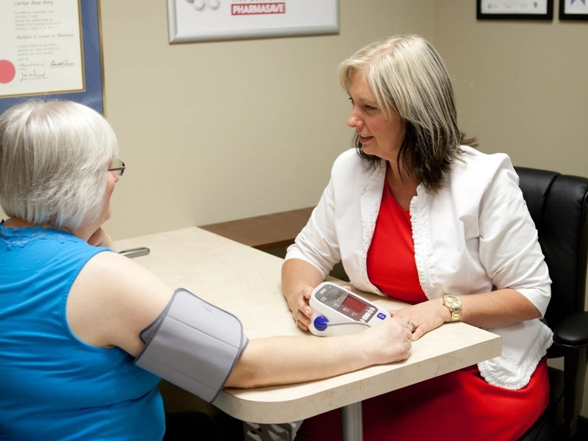 photo Midhurst Pharmasave Pharmacy