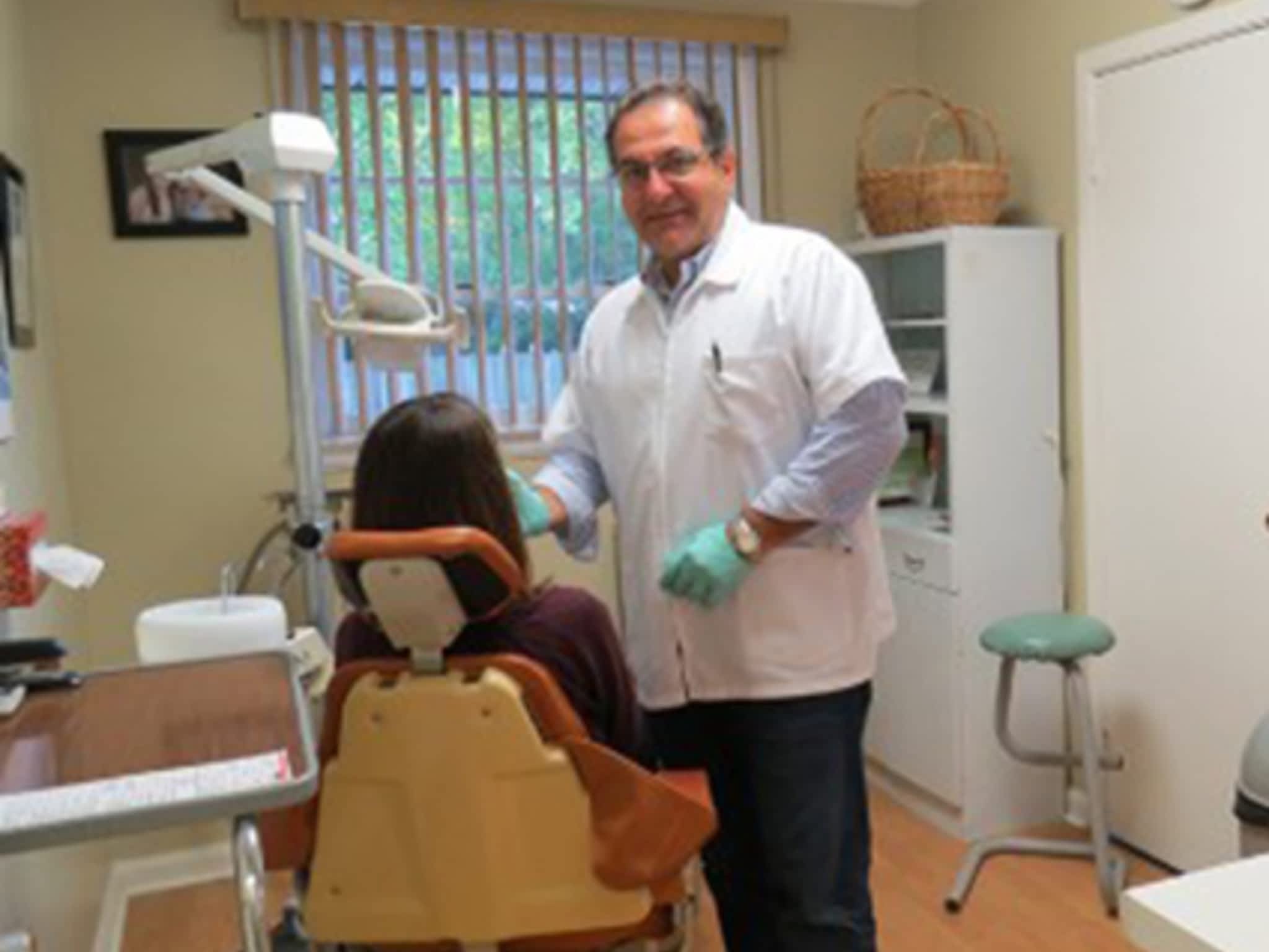 photo Pisek Denture Clinic