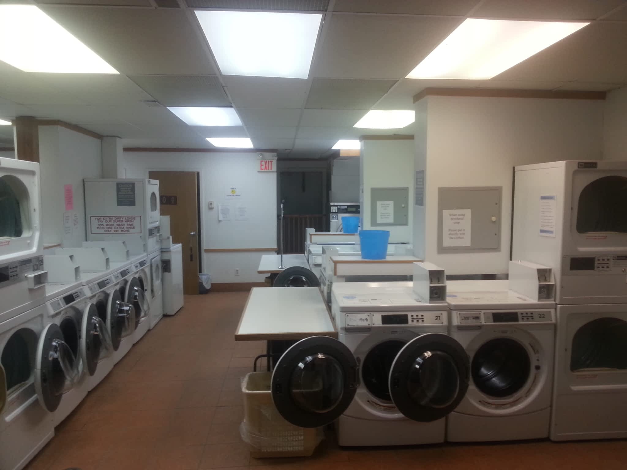 photo Marion Plaza Laundry Centre