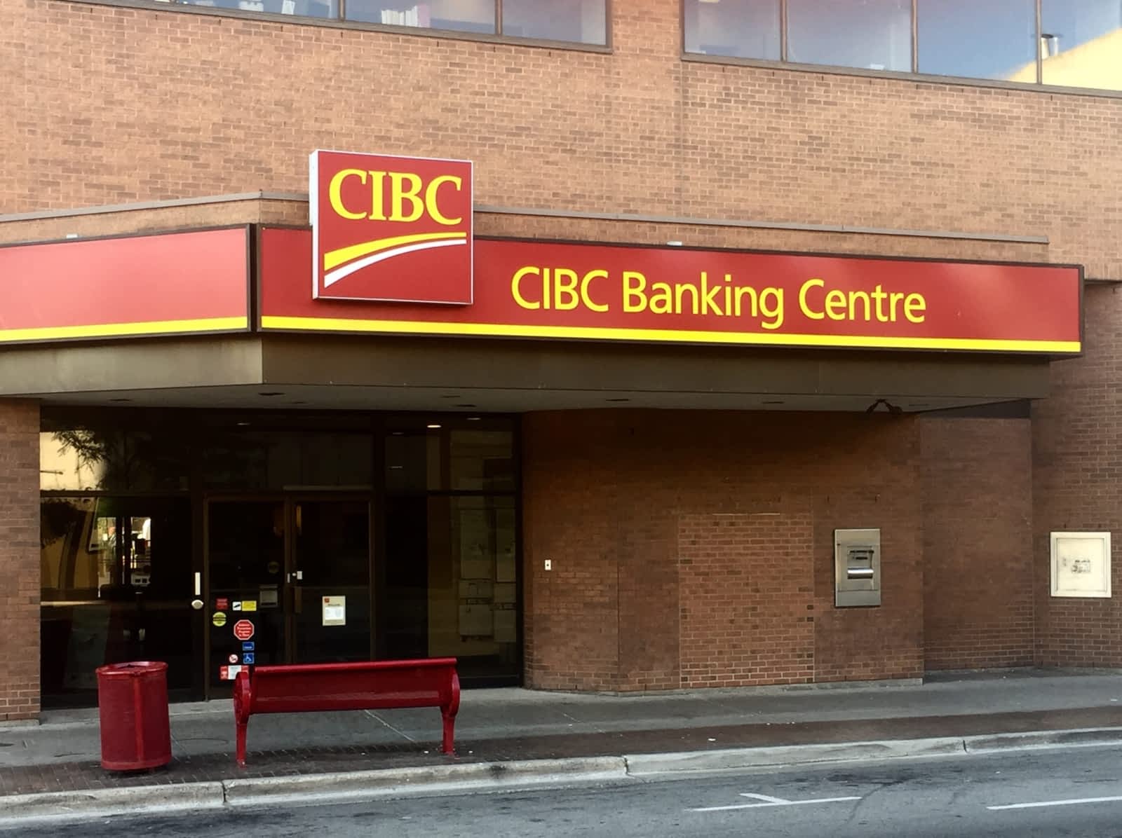 CIBC Branch with ATM Opening Hours 2 Simcoe St S, Oshawa, ON