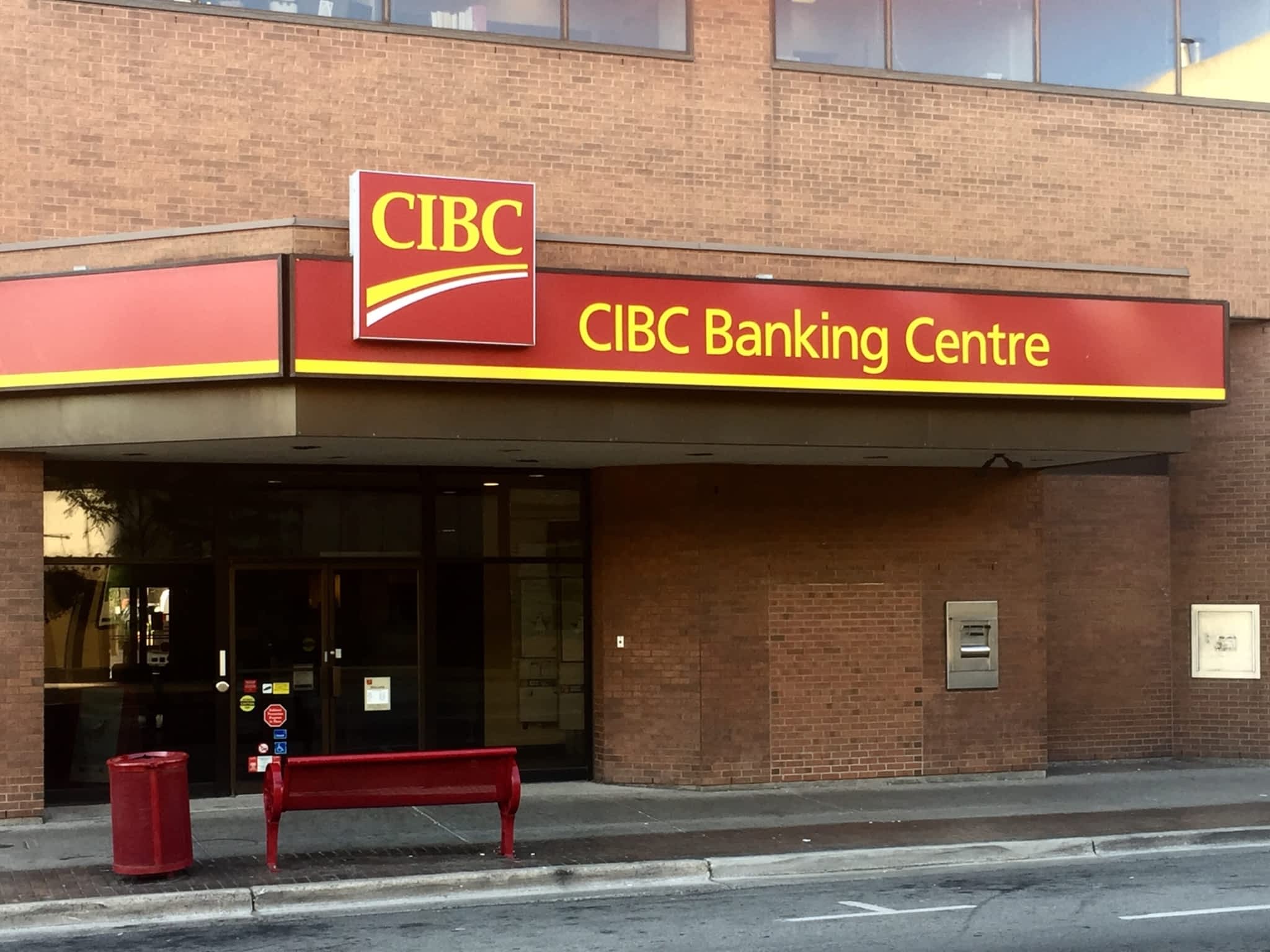 photo CIBC Branch with ATM