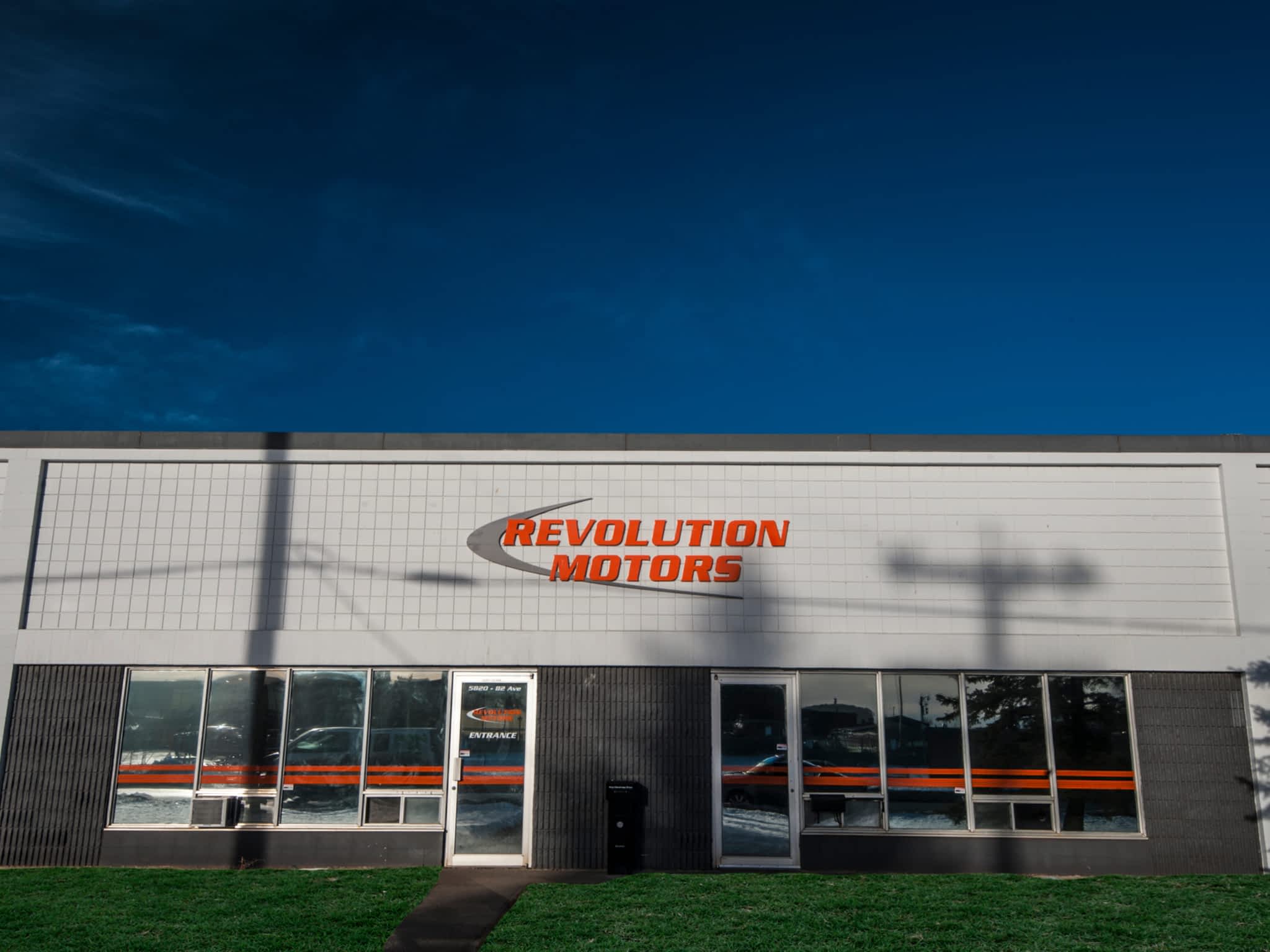 photo Revolution Motors