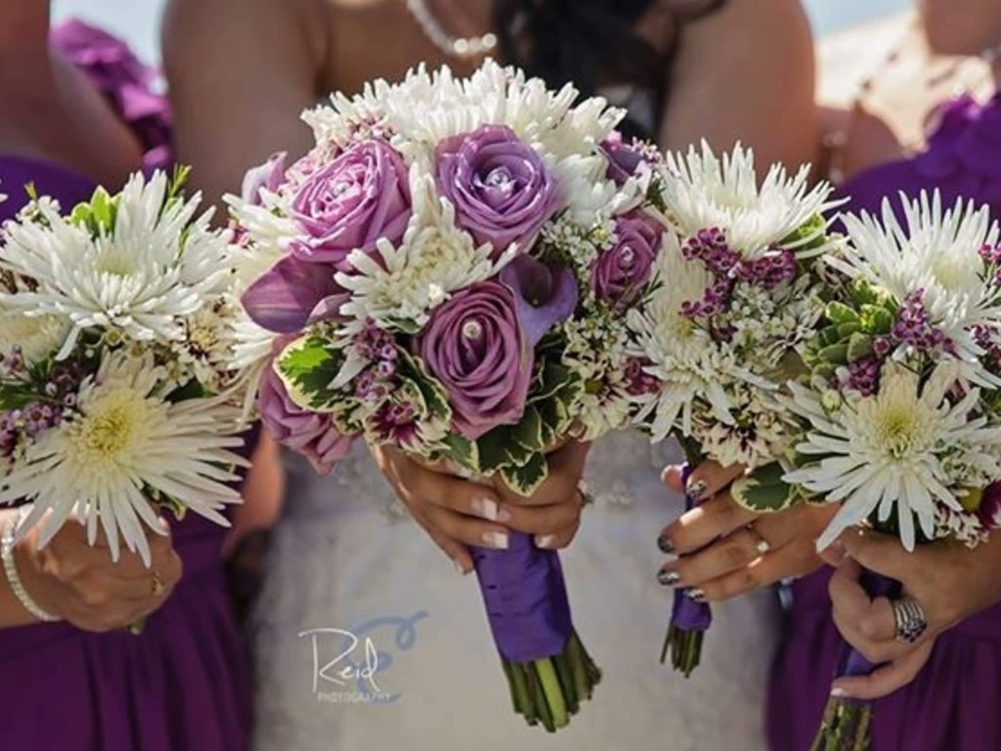 photo Trailer Treasures - Flowers & Gifts