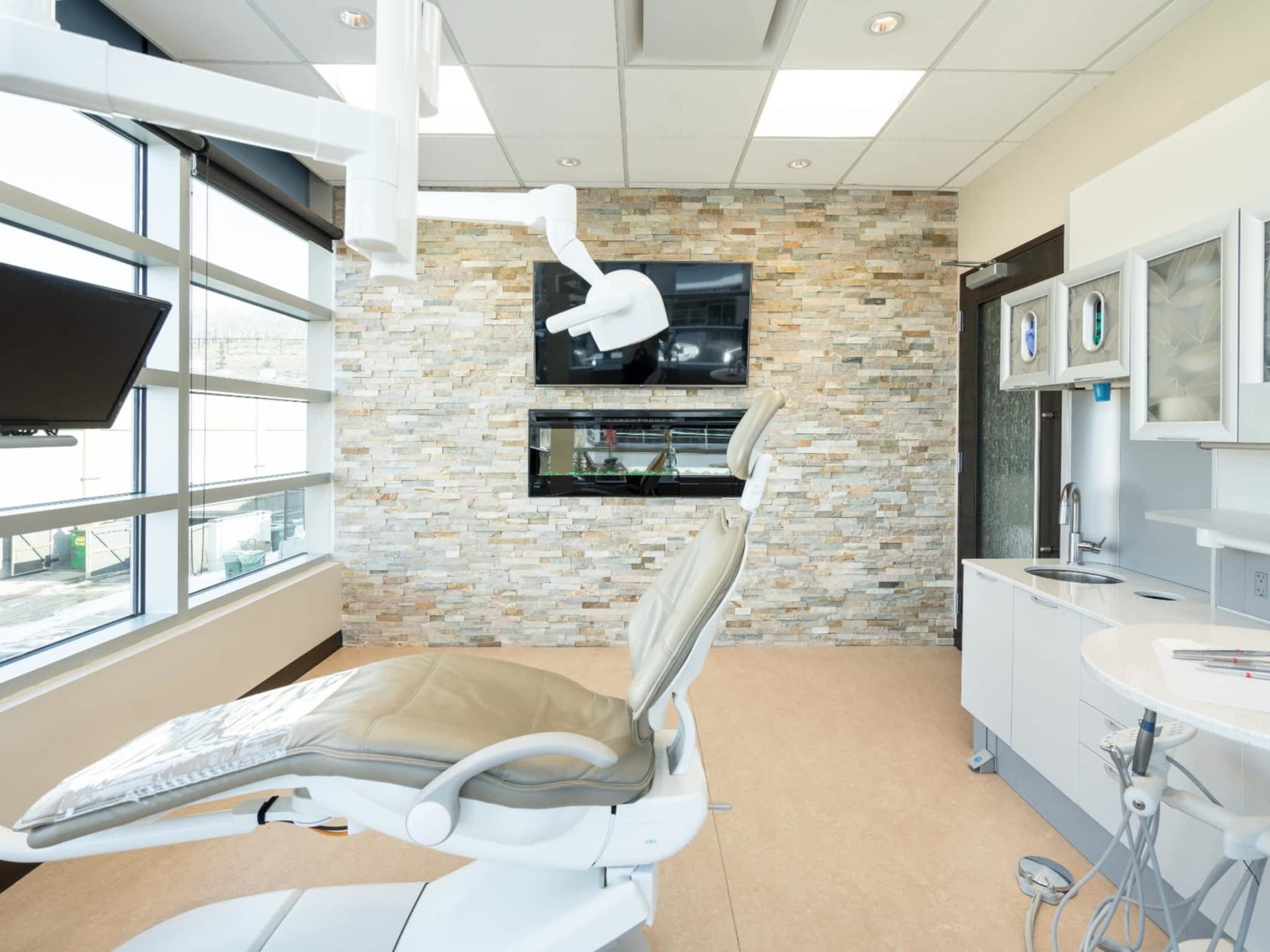 photo Kherani Dental at Aspen