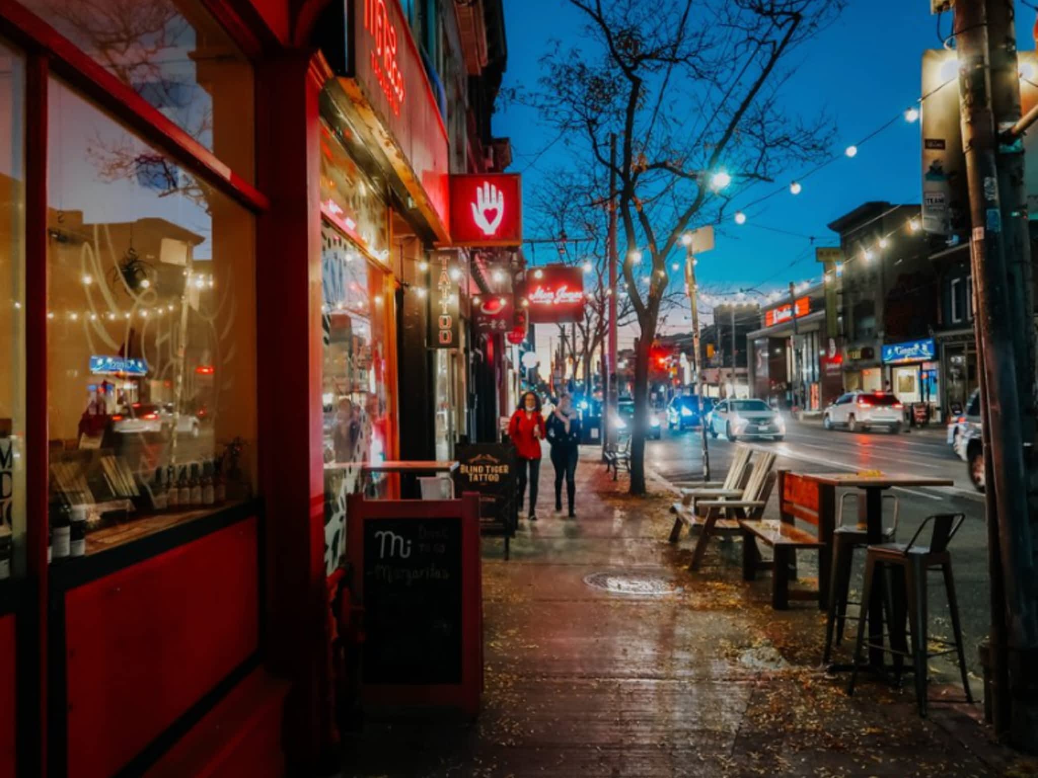photo Storefront Toronto