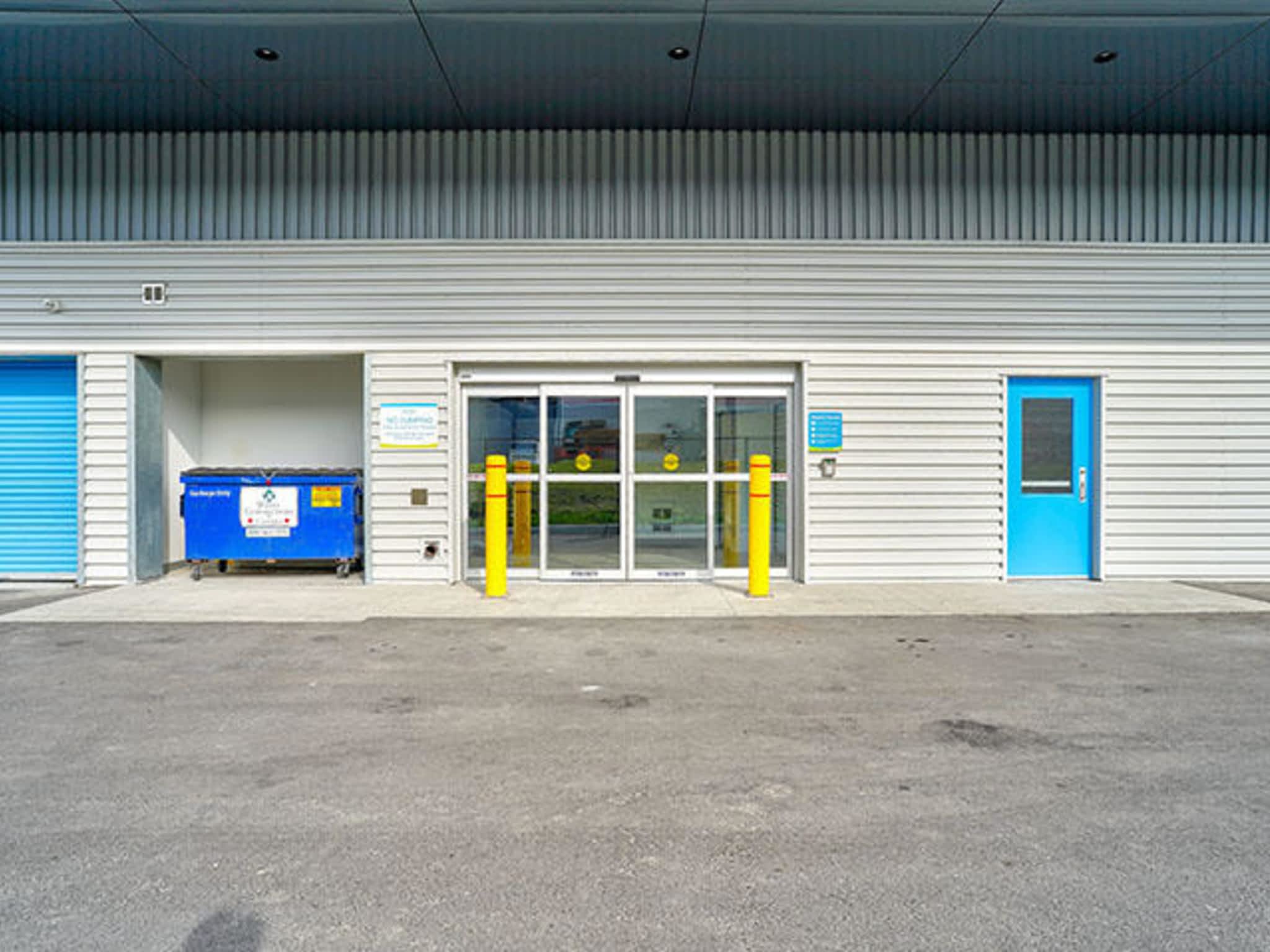 photo SmartStop Self Storage - East York