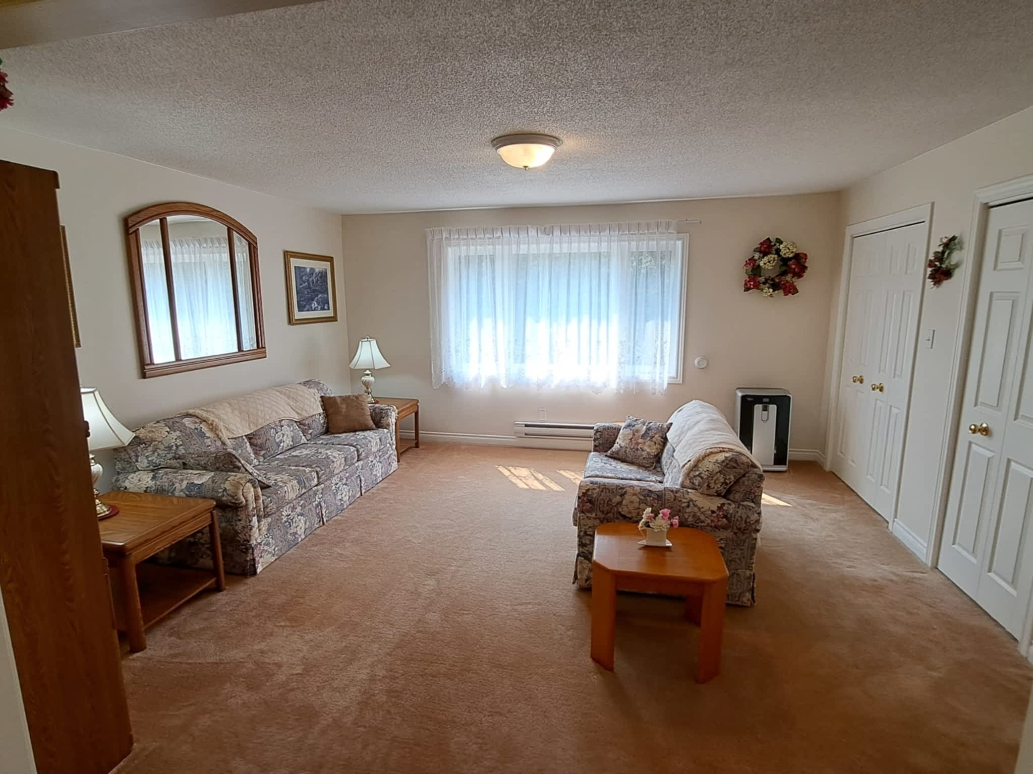 photo Niagara Retirement and Boarding