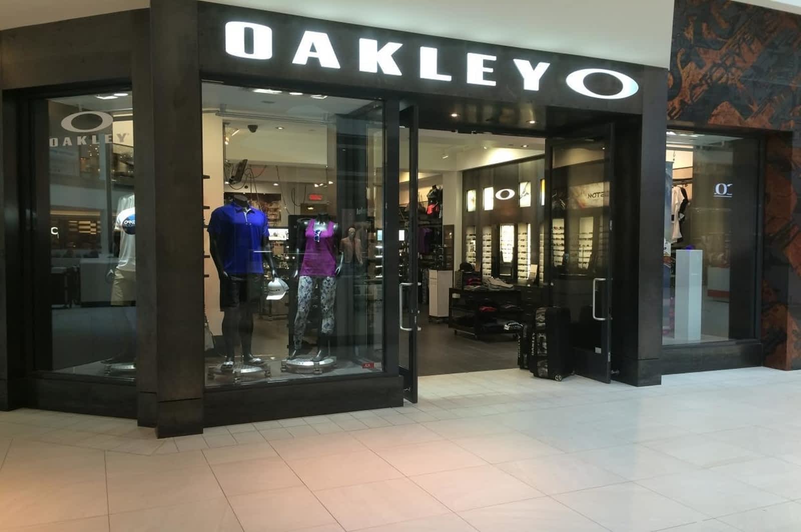 oakley sawgrass