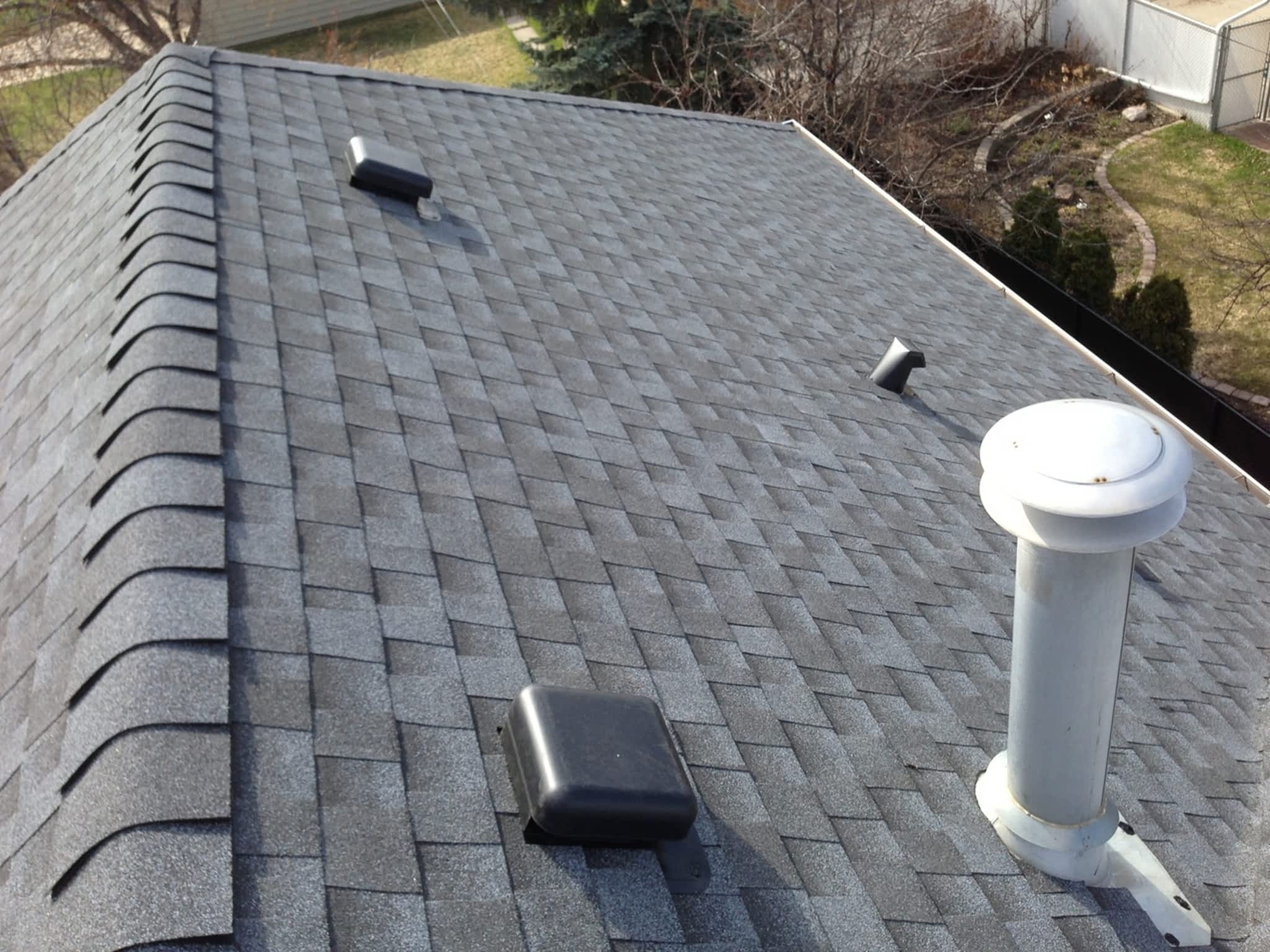 photo Roberts Roofing Inc